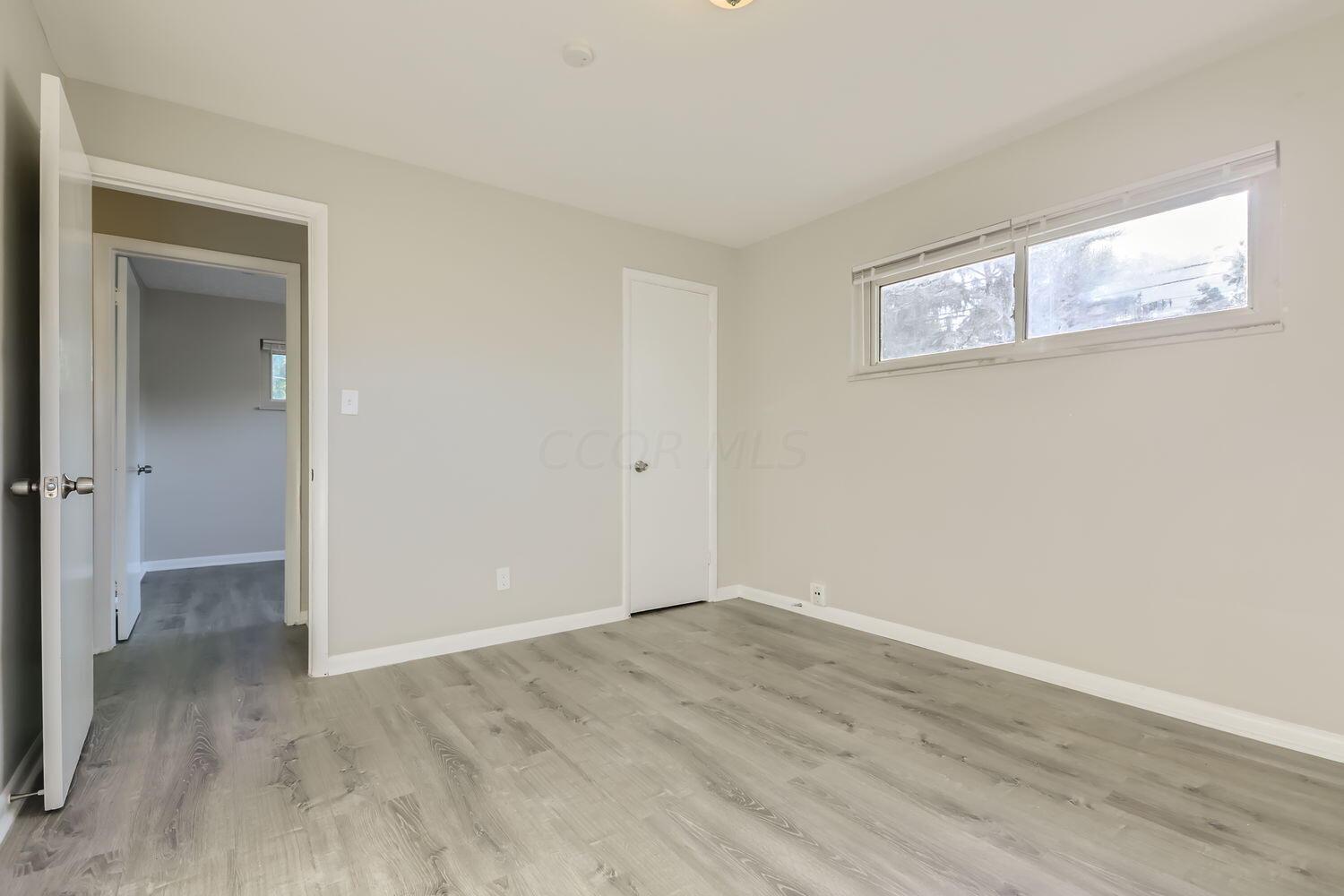644 Georgian Drive Property Photo 8