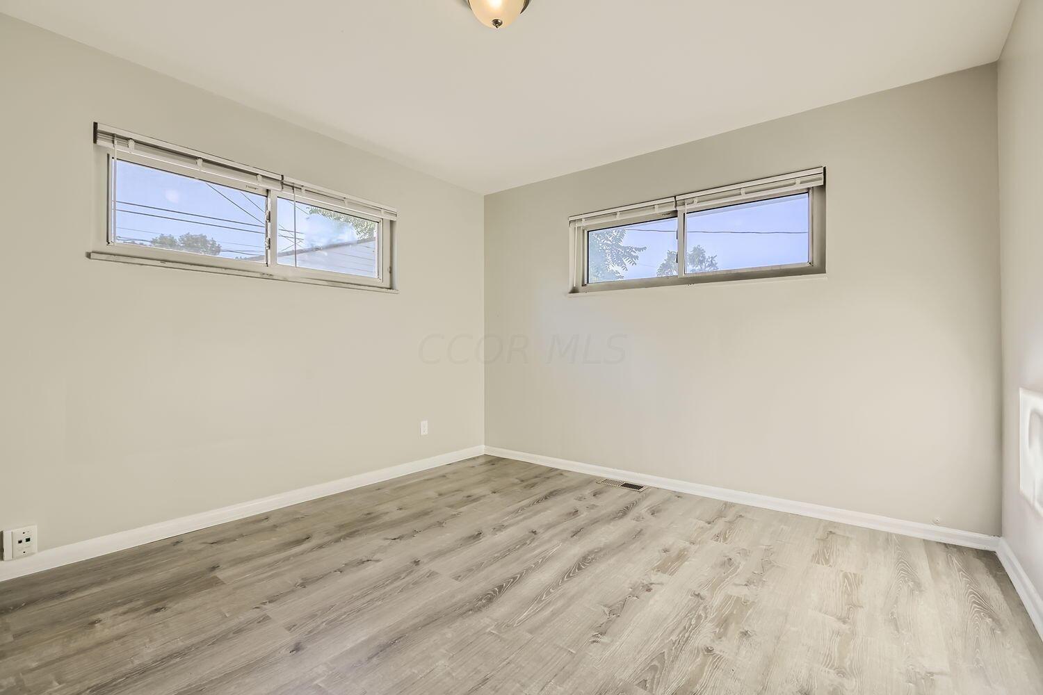 644 Georgian Drive Property Photo 16