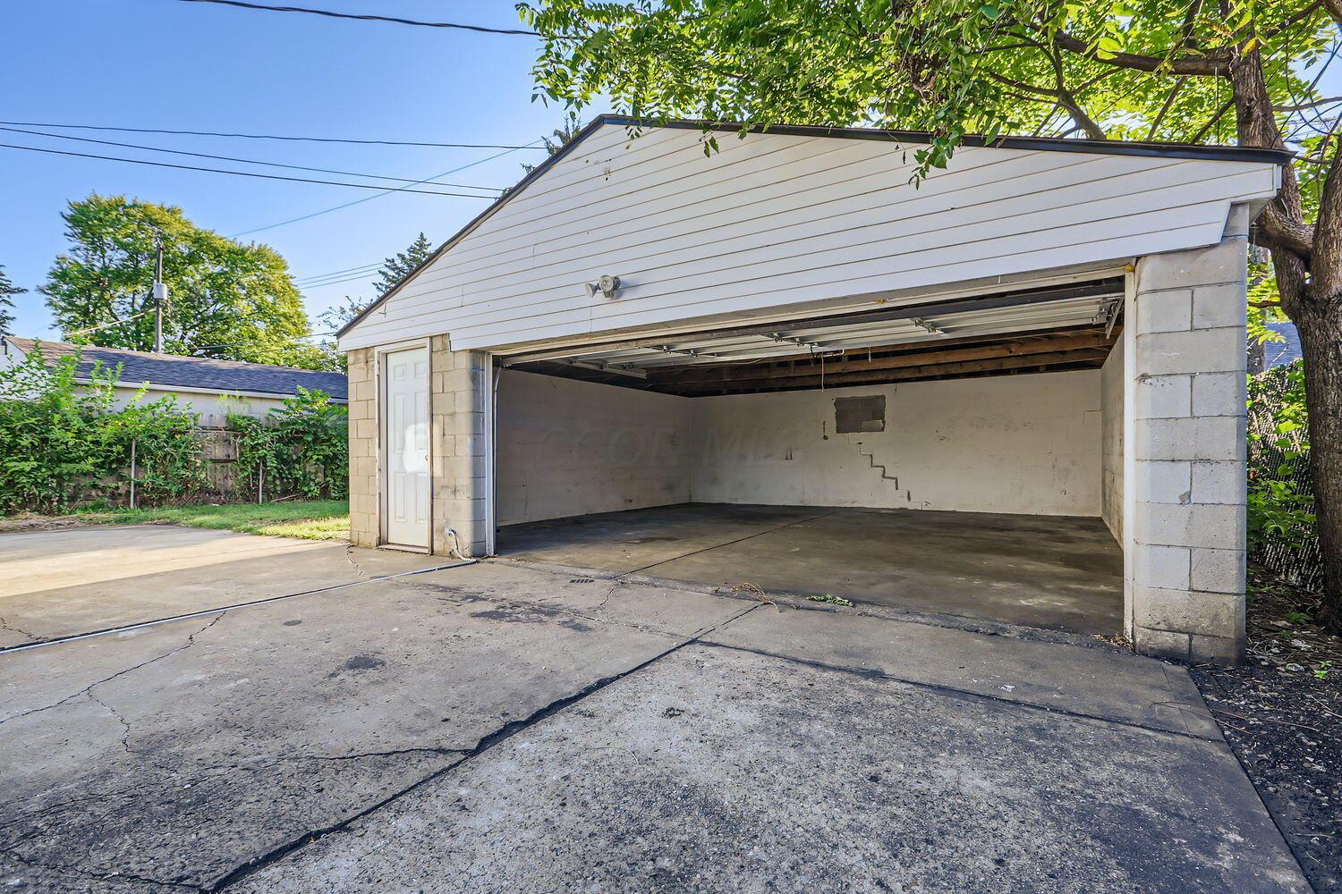 644 Georgian Drive Property Photo 19