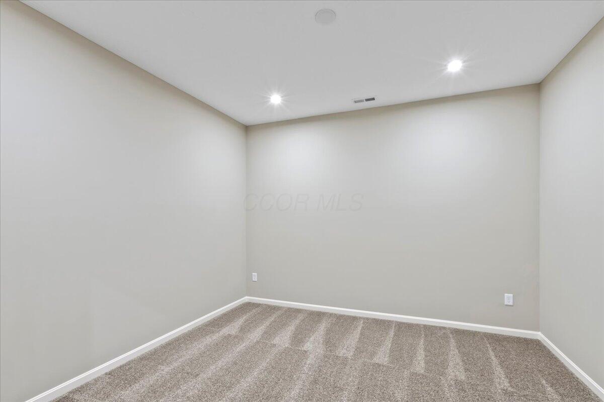 6006 Windcliff Drive S Property Photo 17