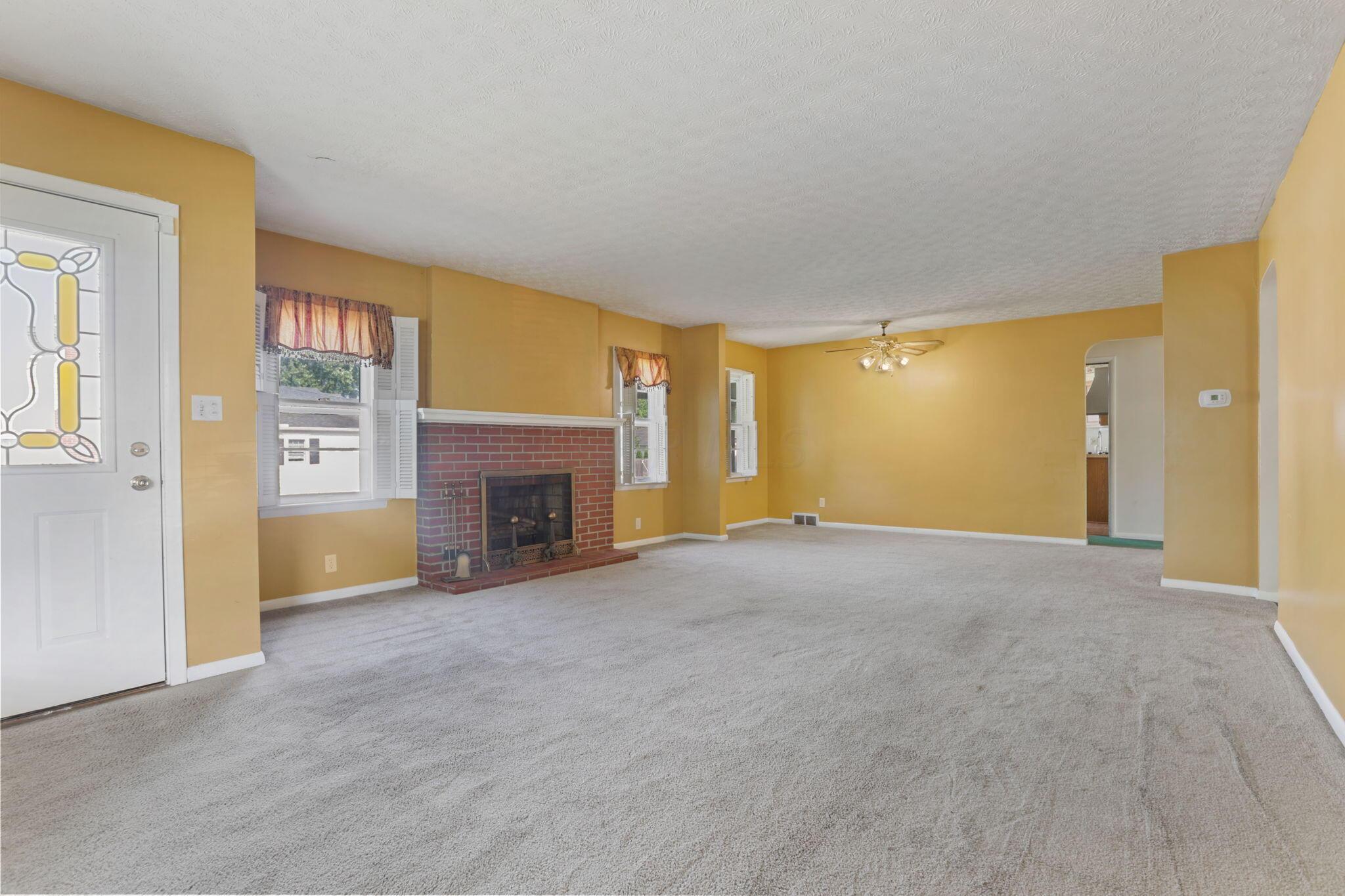 631 E 5th Avenue Property Photo 13