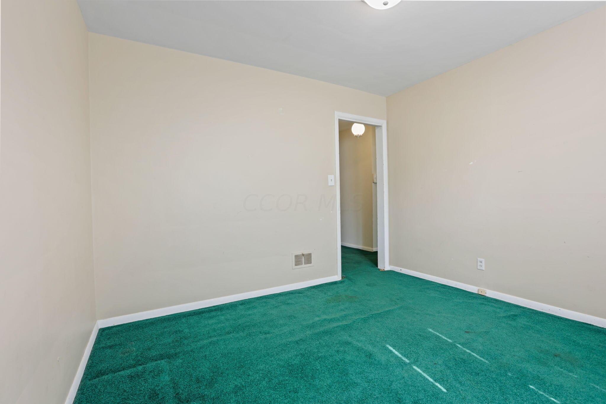 631 E 5th Avenue Property Photo 20