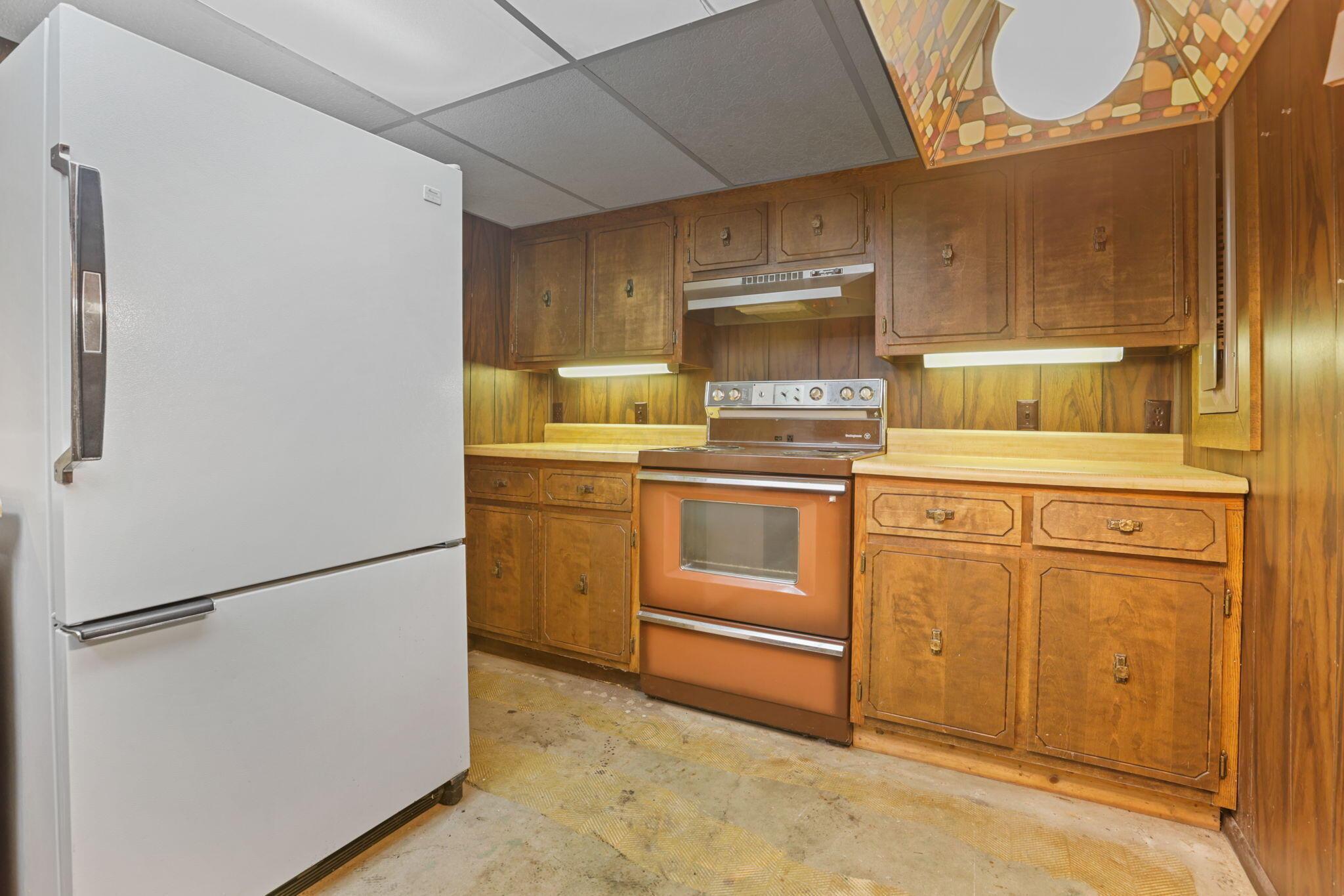 631 E 5th Avenue Property Photo 44