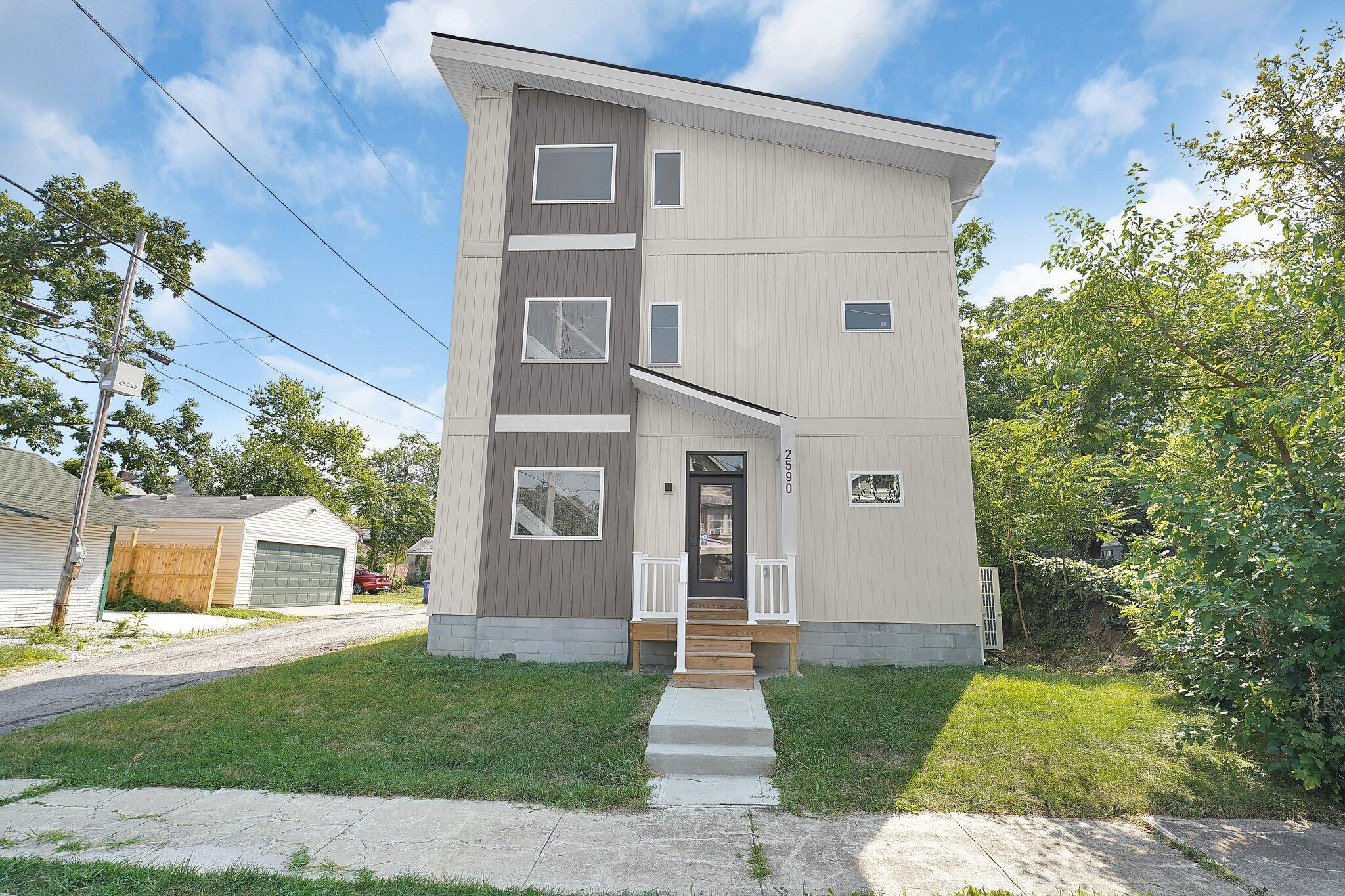 2590 Findley Avenue Property Photo 2