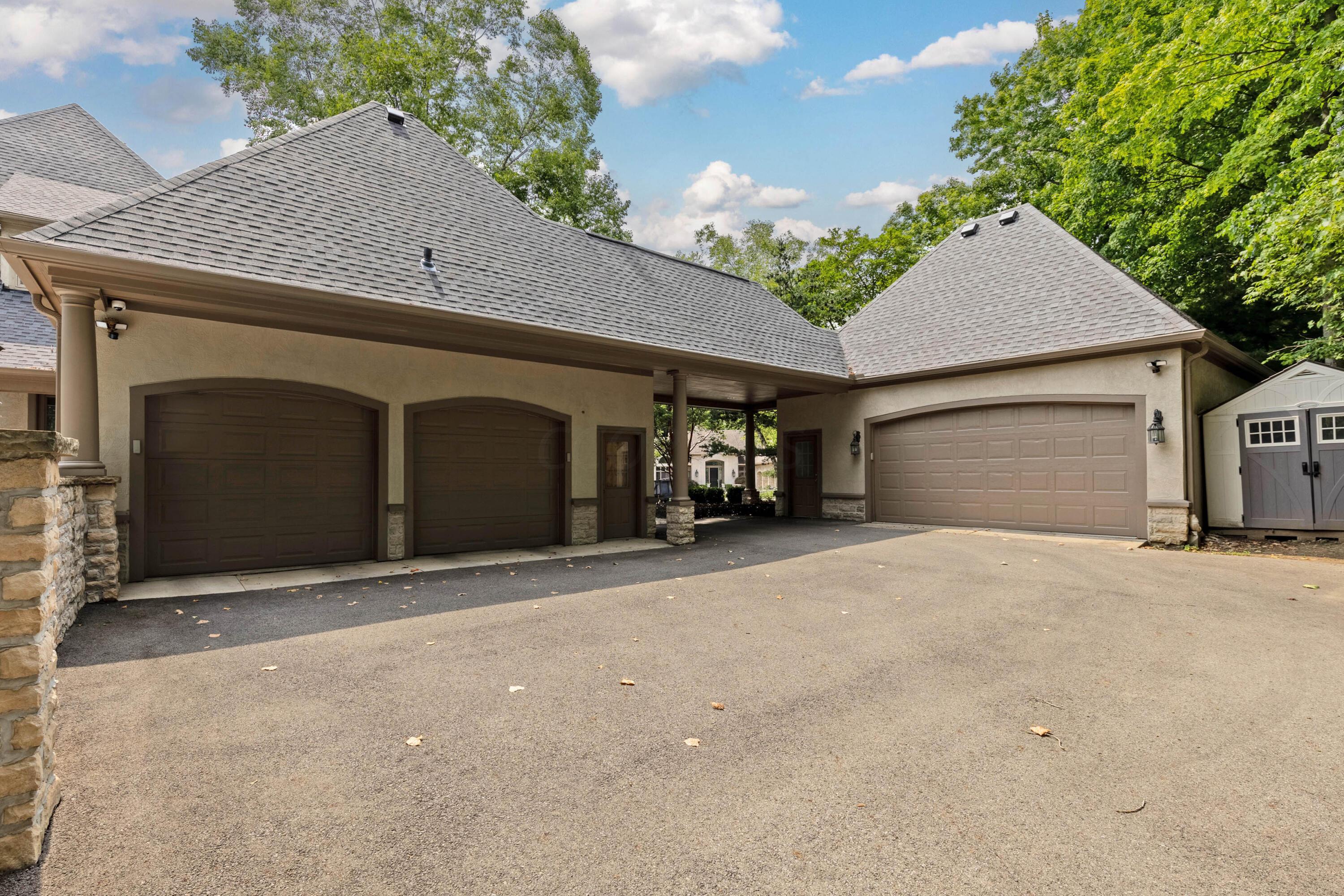 5000 Slate Run Woods Court Property Photo 86