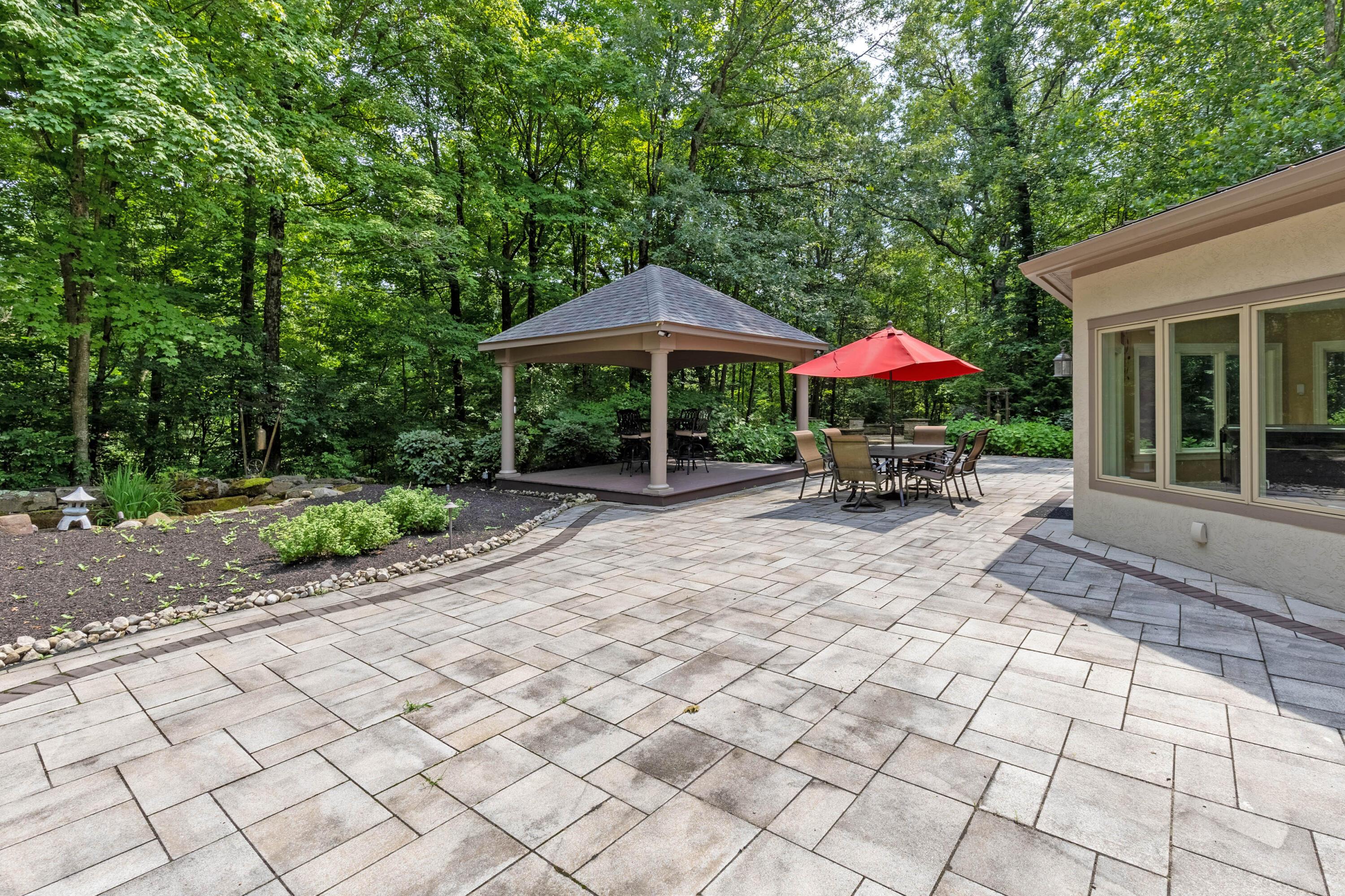 5000 Slate Run Woods Court Property Photo 89