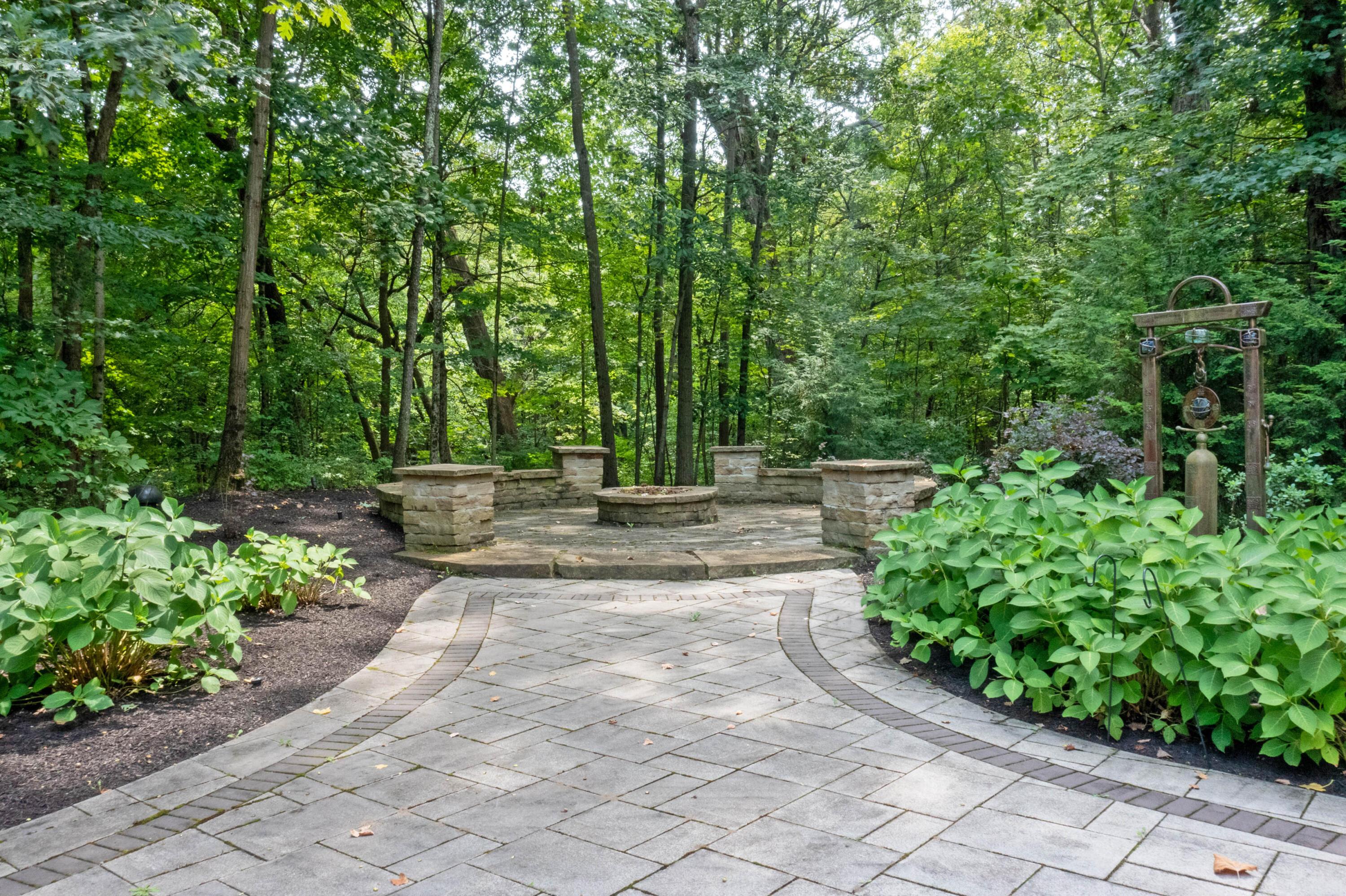 5000 Slate Run Woods Court Property Photo 97
