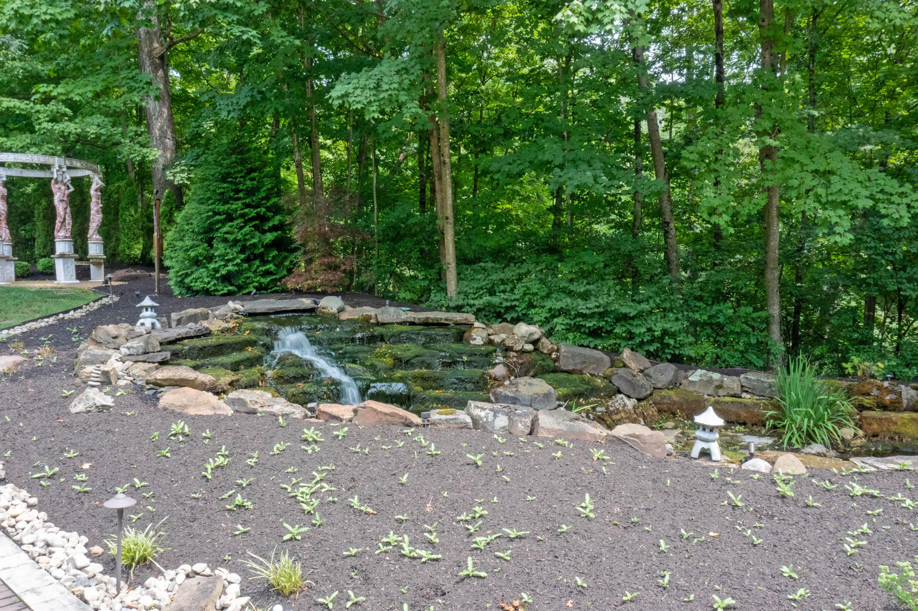 5000 Slate Run Woods Court Property Photo 102