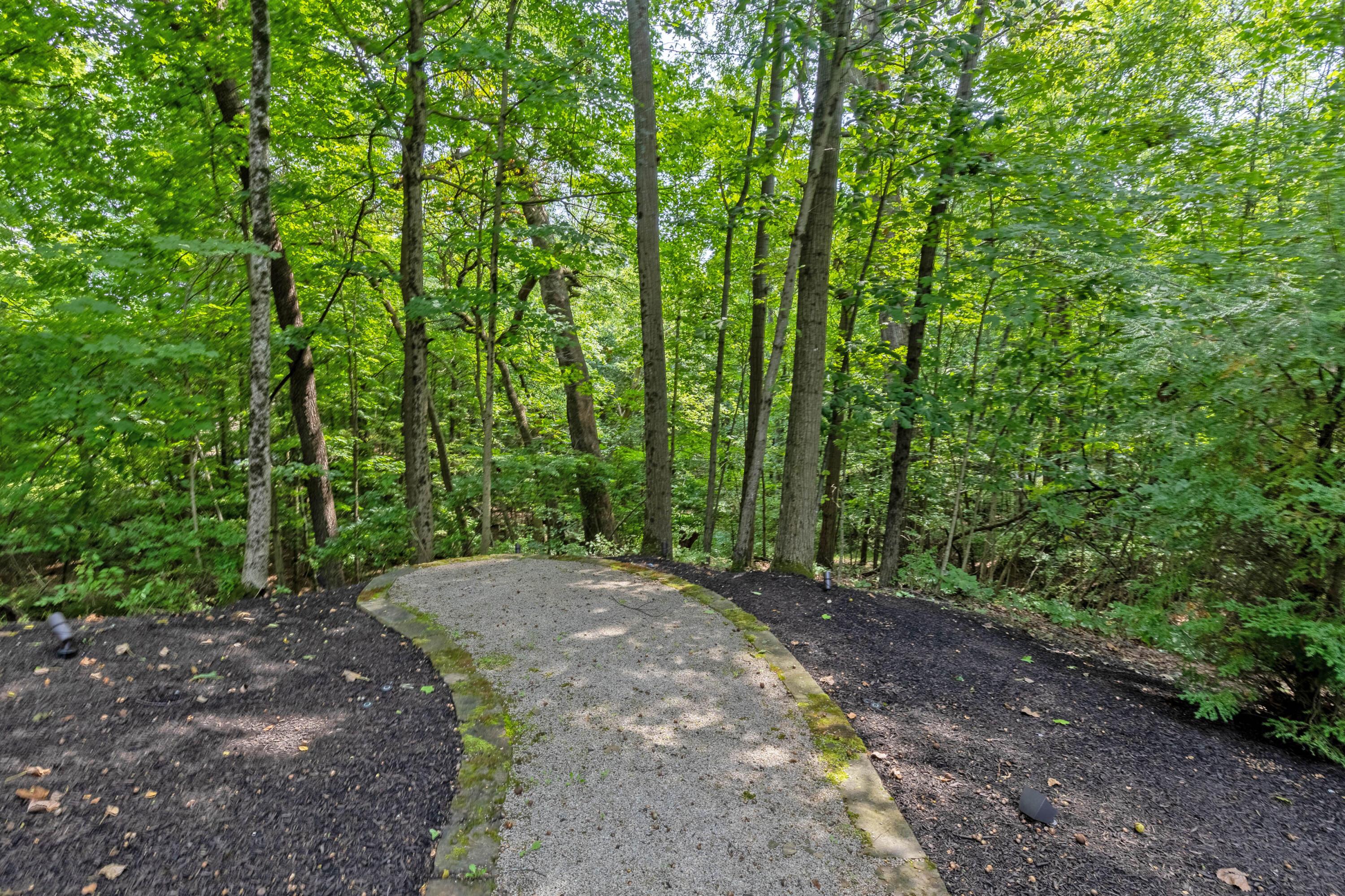 5000 Slate Run Woods Court Property Photo 107