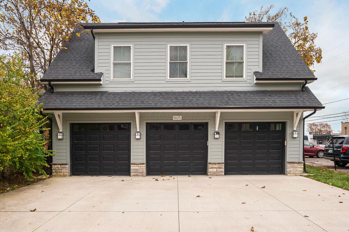 1605 Elmwood Avenue Property Photo 3