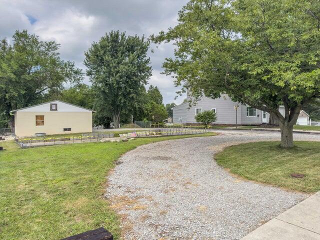 300 Mill Street Property Photo 3