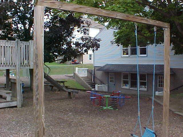 211 S High Street Property Photo 5