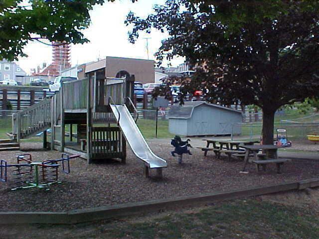 211 S High Street Property Photo 9