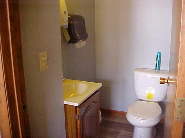 211 S High Street Property Photo 19