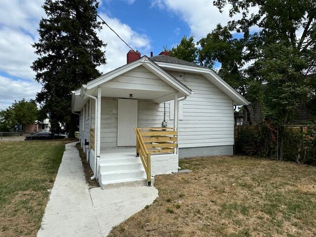 2799 E 6th Avenue Property Photo 3