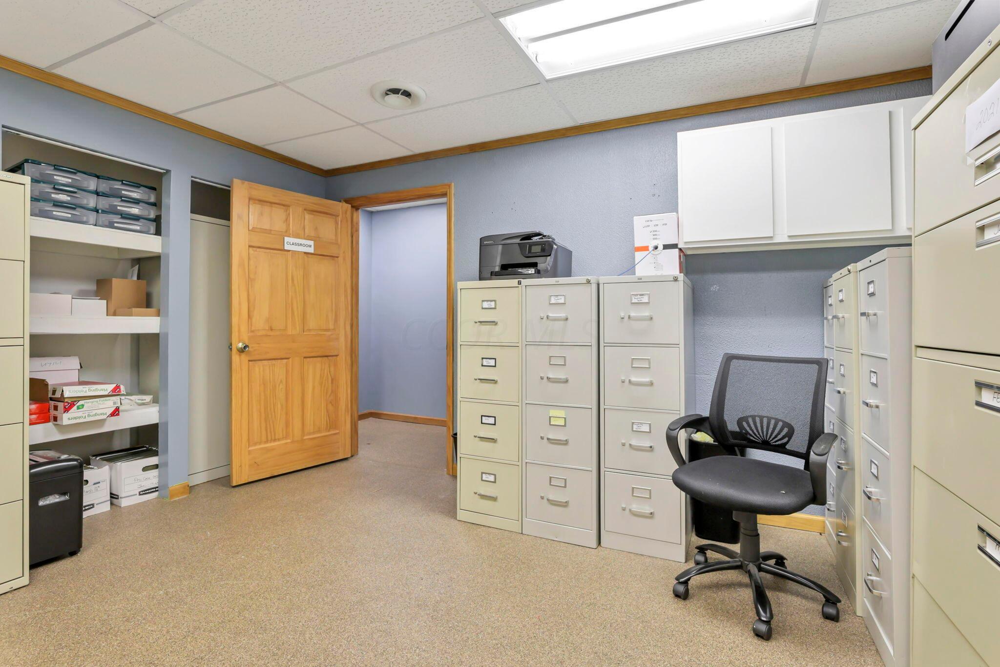 500 N Maple Street Property Photo 14