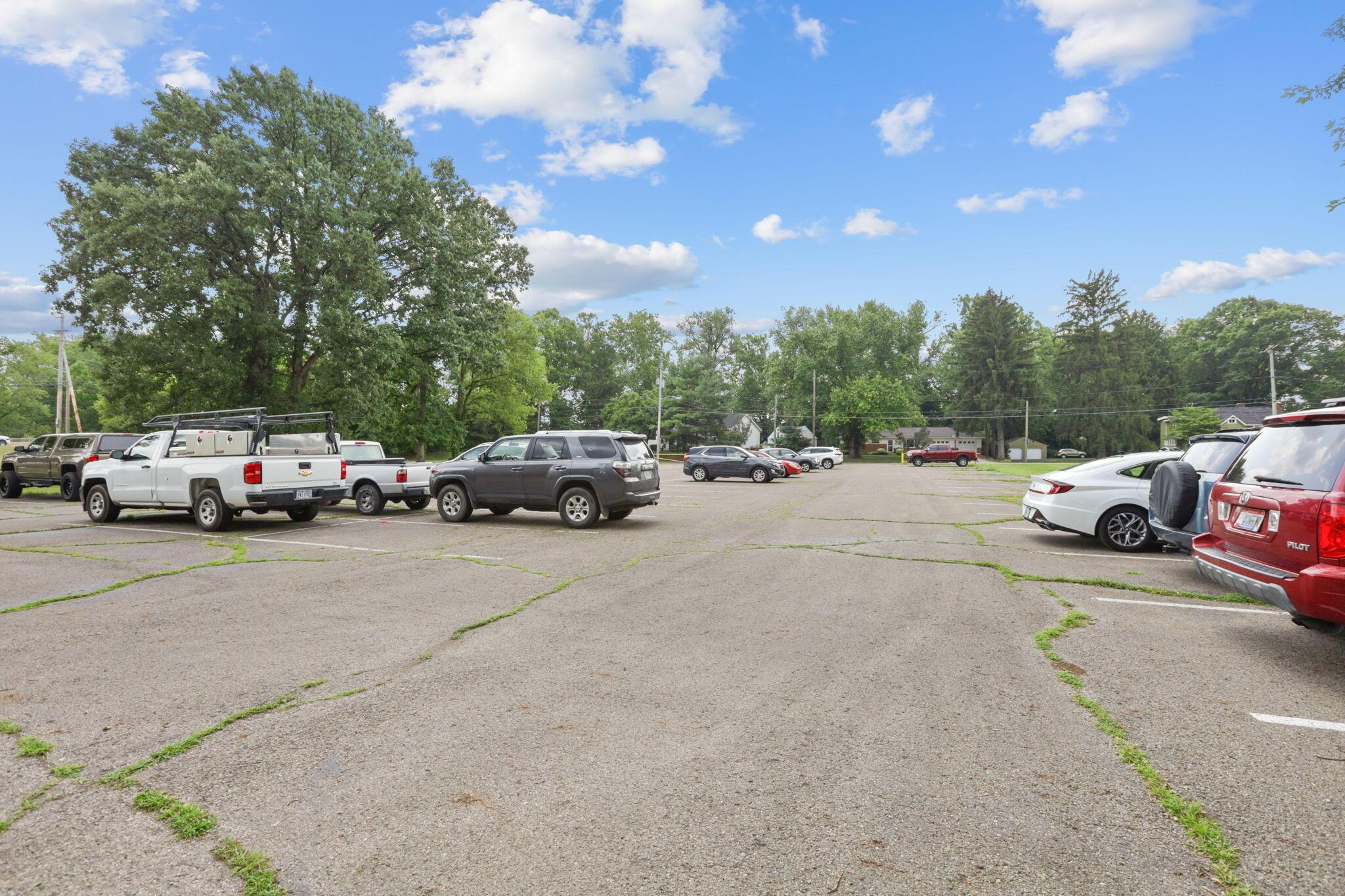 219 N Hamilton Road Property Photo 6