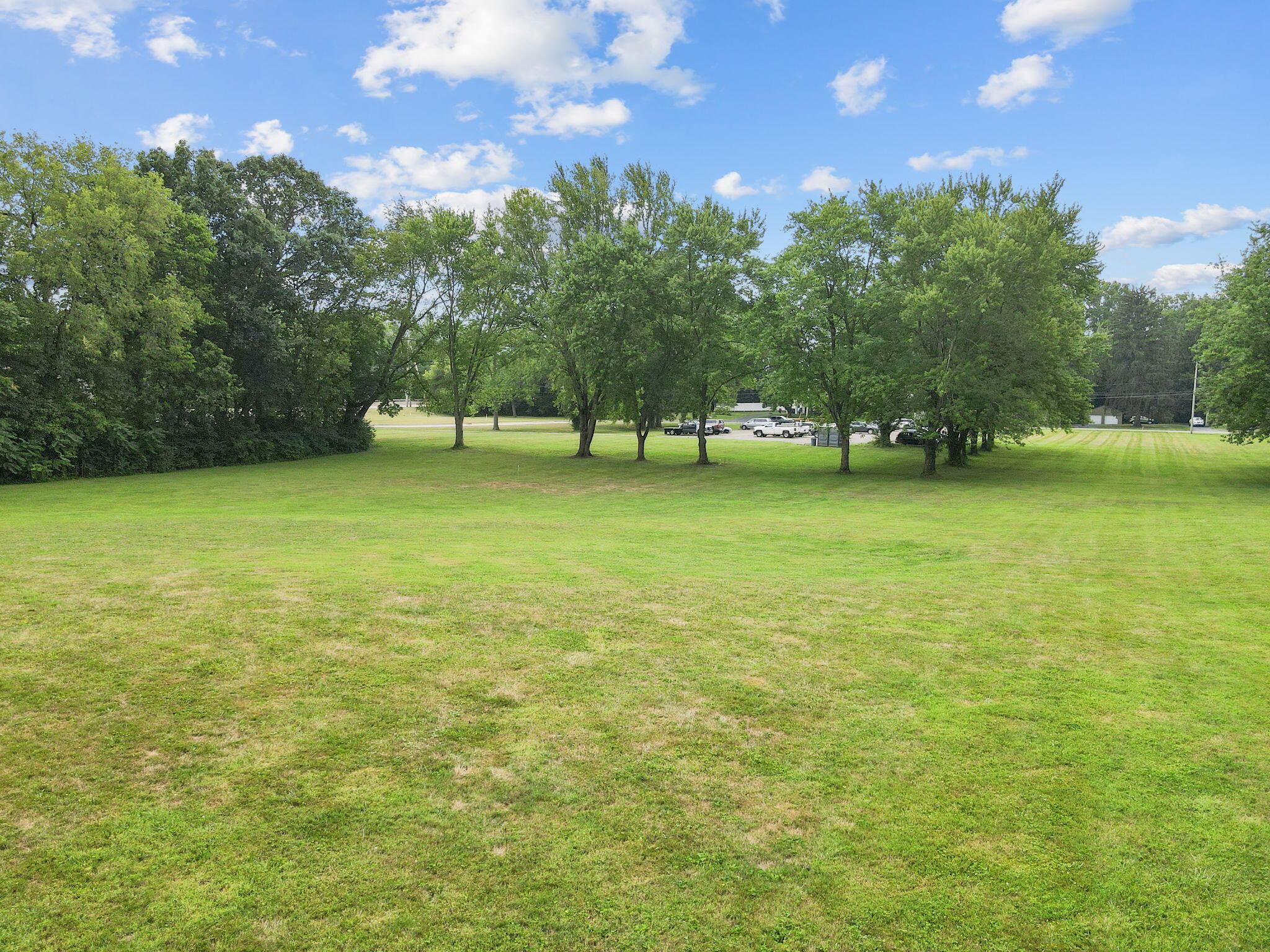 219 N Hamilton Road Property Photo 16