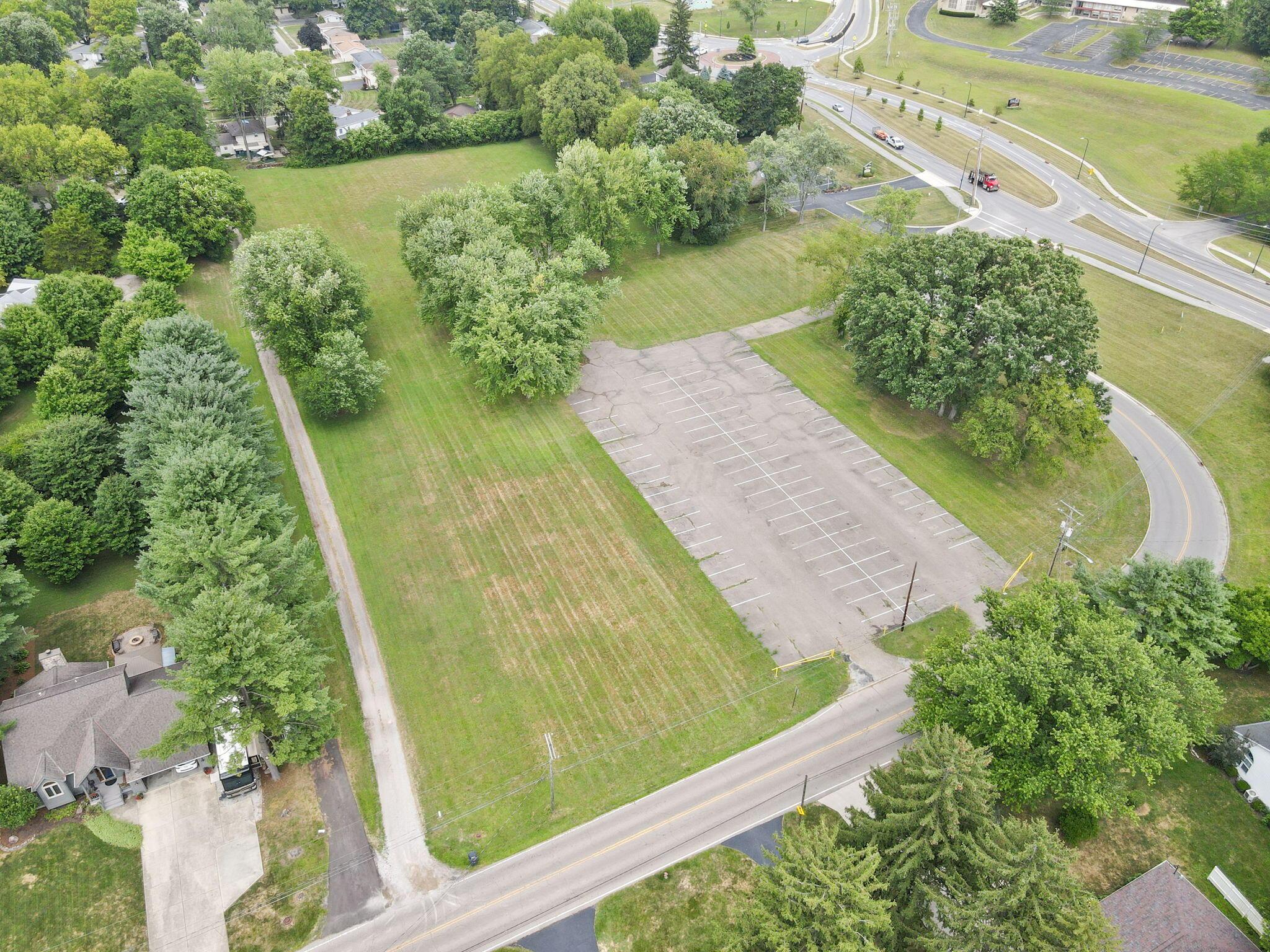219 N Hamilton Road Property Photo 36
