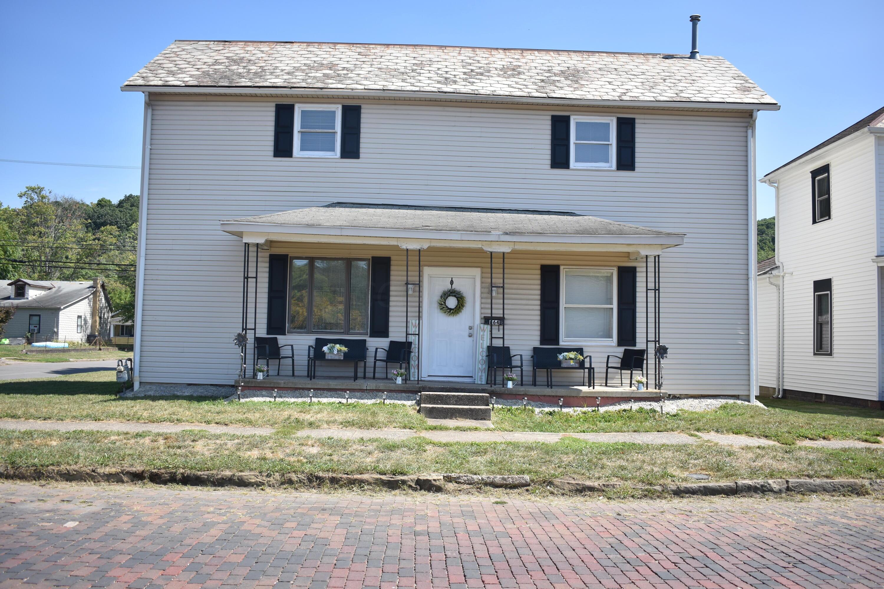 864 Chestnut Street Property Photo 1
