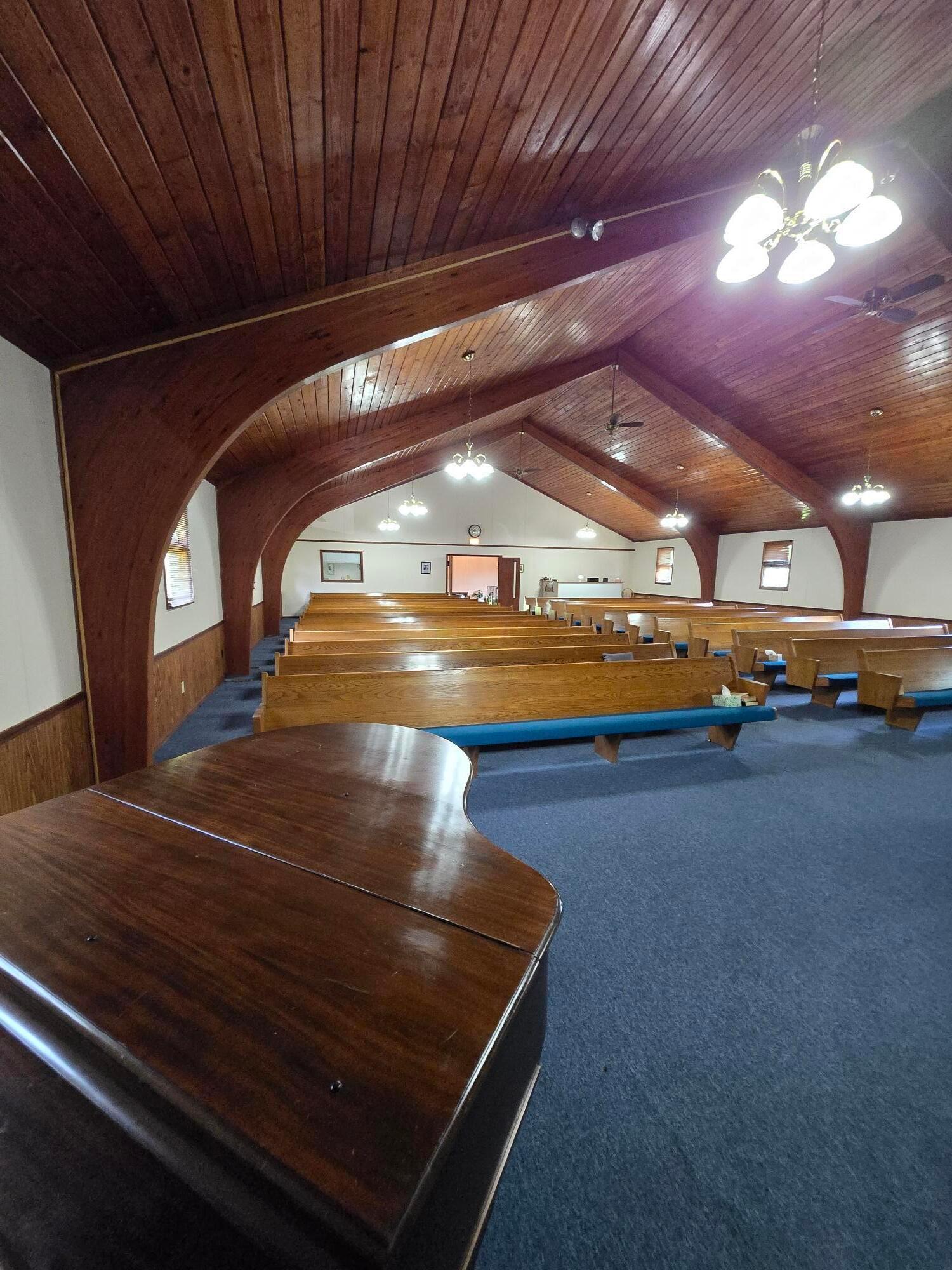 4125 Lanterman Road Property Photo 4