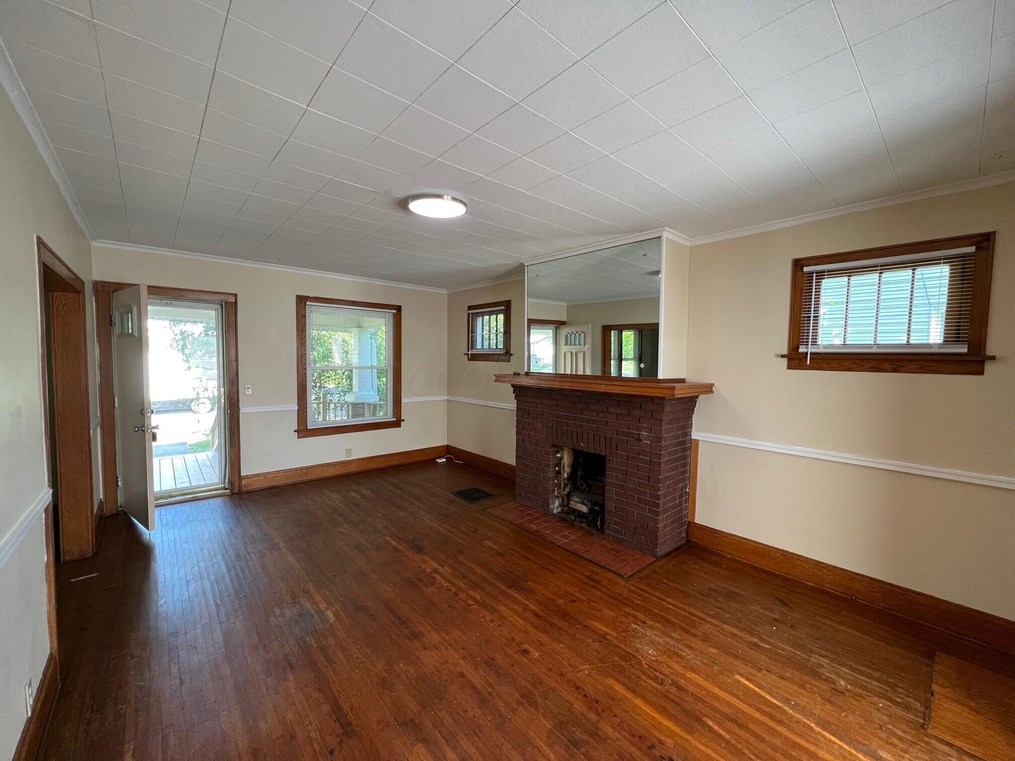 196 N Terrace Avenue Property Photo 3