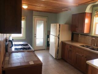 538 Larcomb Avenue Property Photo 9