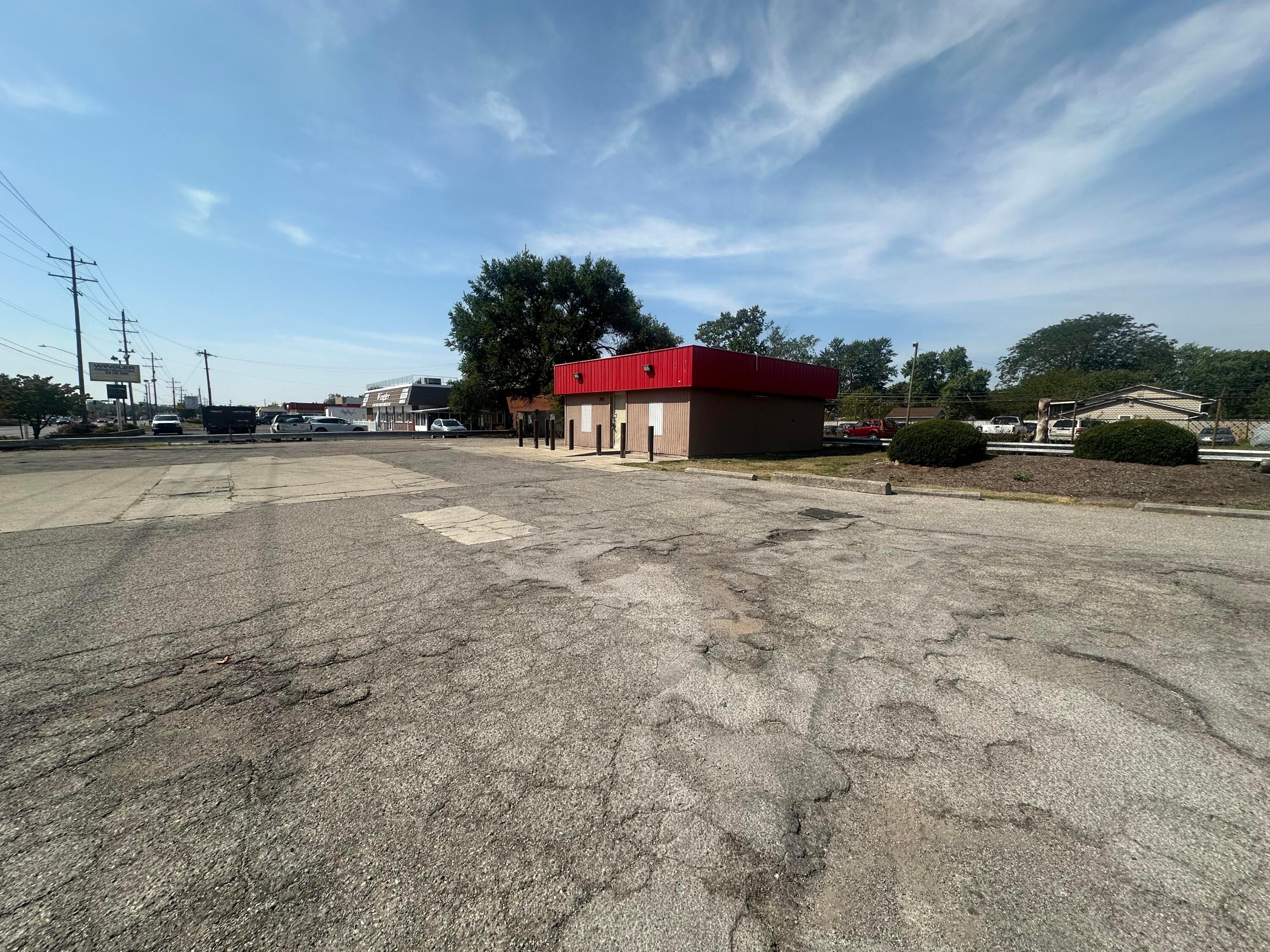 745 S Hamilton Road Property Photo 3