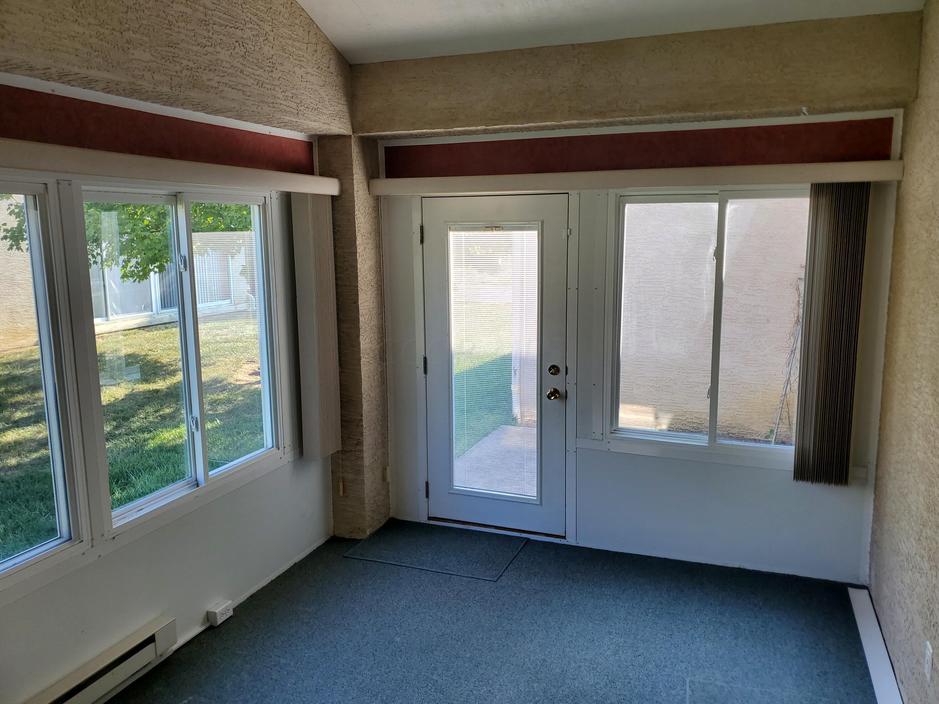2618 Vililly Circle W Property Photo 7