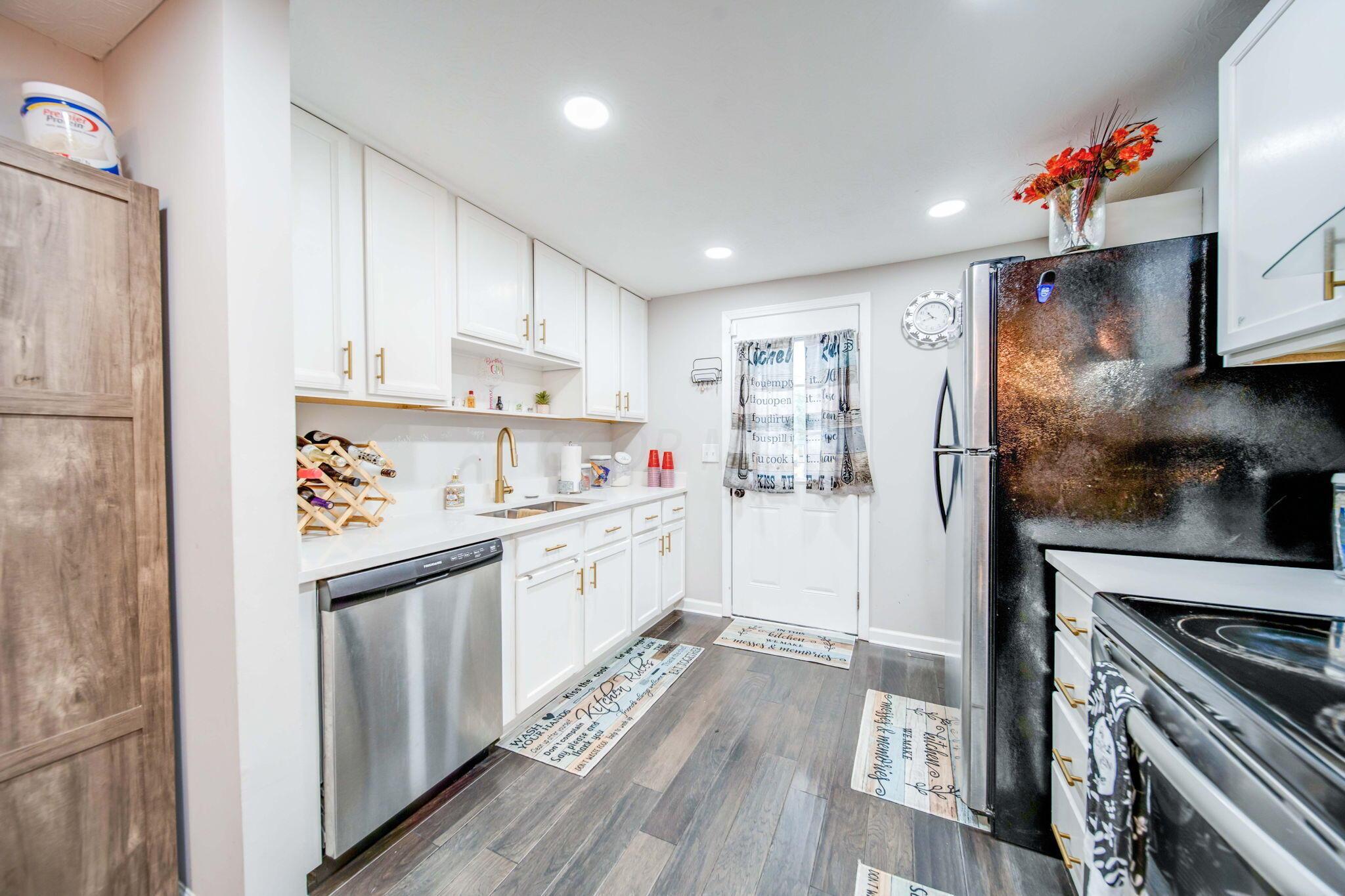 6504 Lexleigh Court Property Photo 18