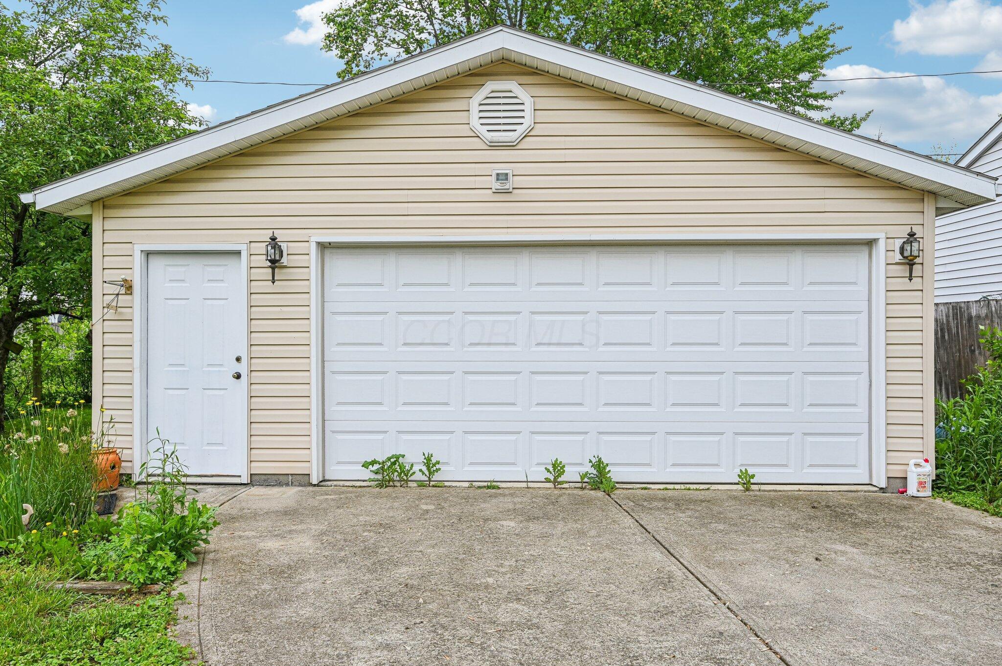 5010 Chipman Drive Property Photo 9