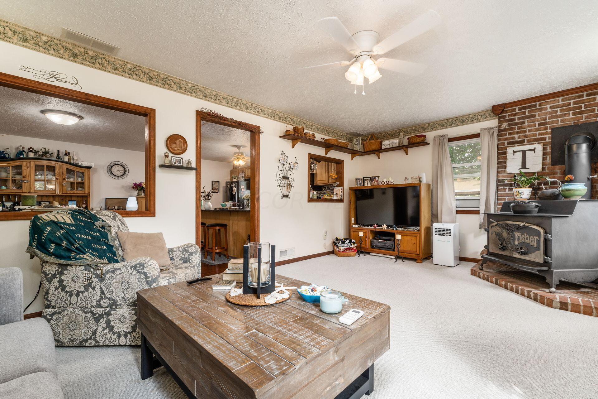 5595 Lancaster Road Property Photo 6