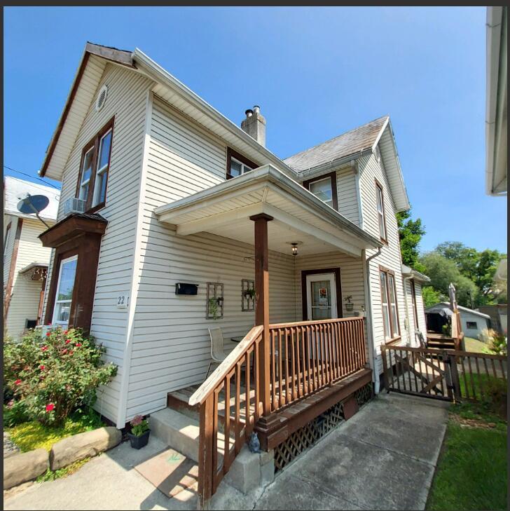 22 N 11th Street Property Photo 1