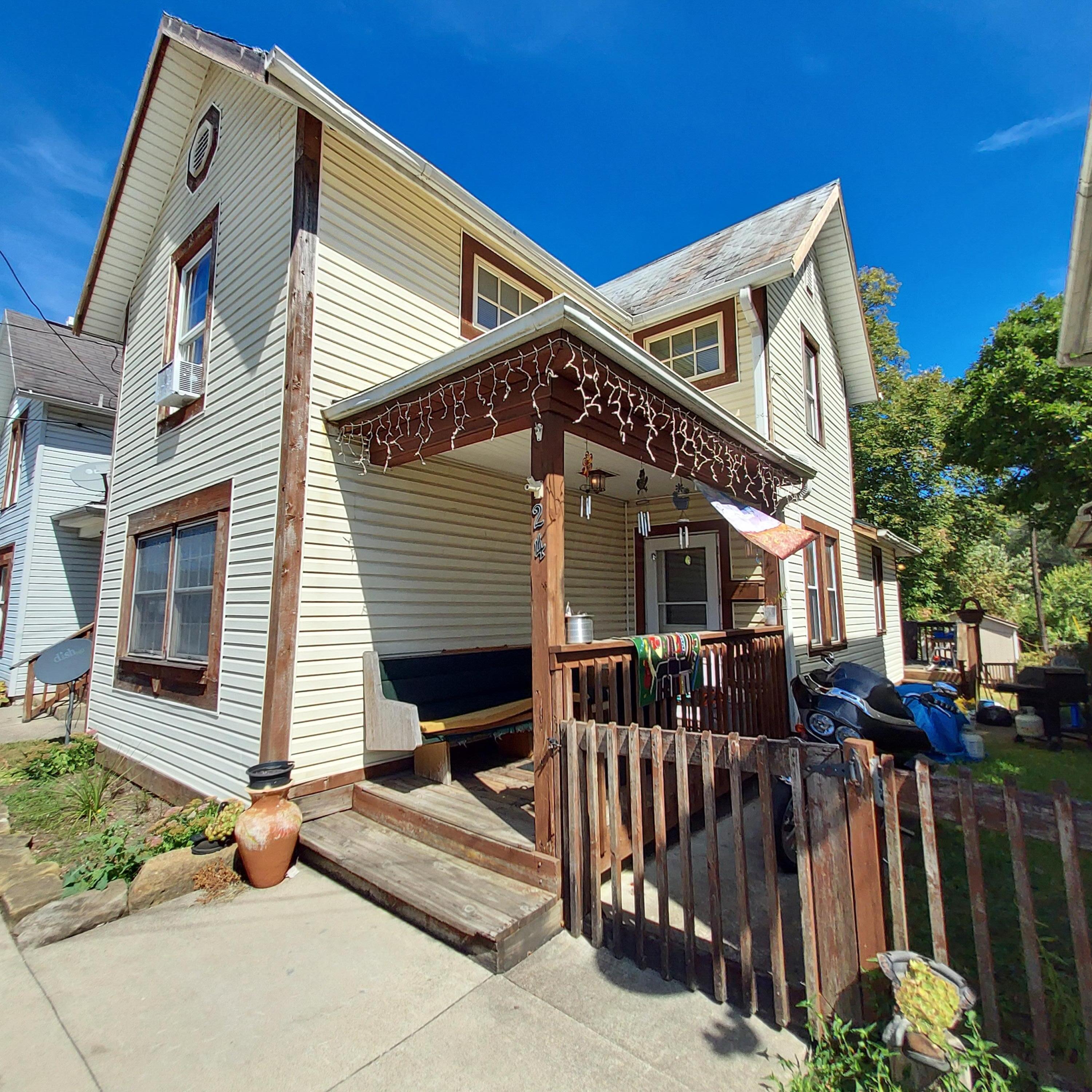 24 N 11th Street Property Photo 1
