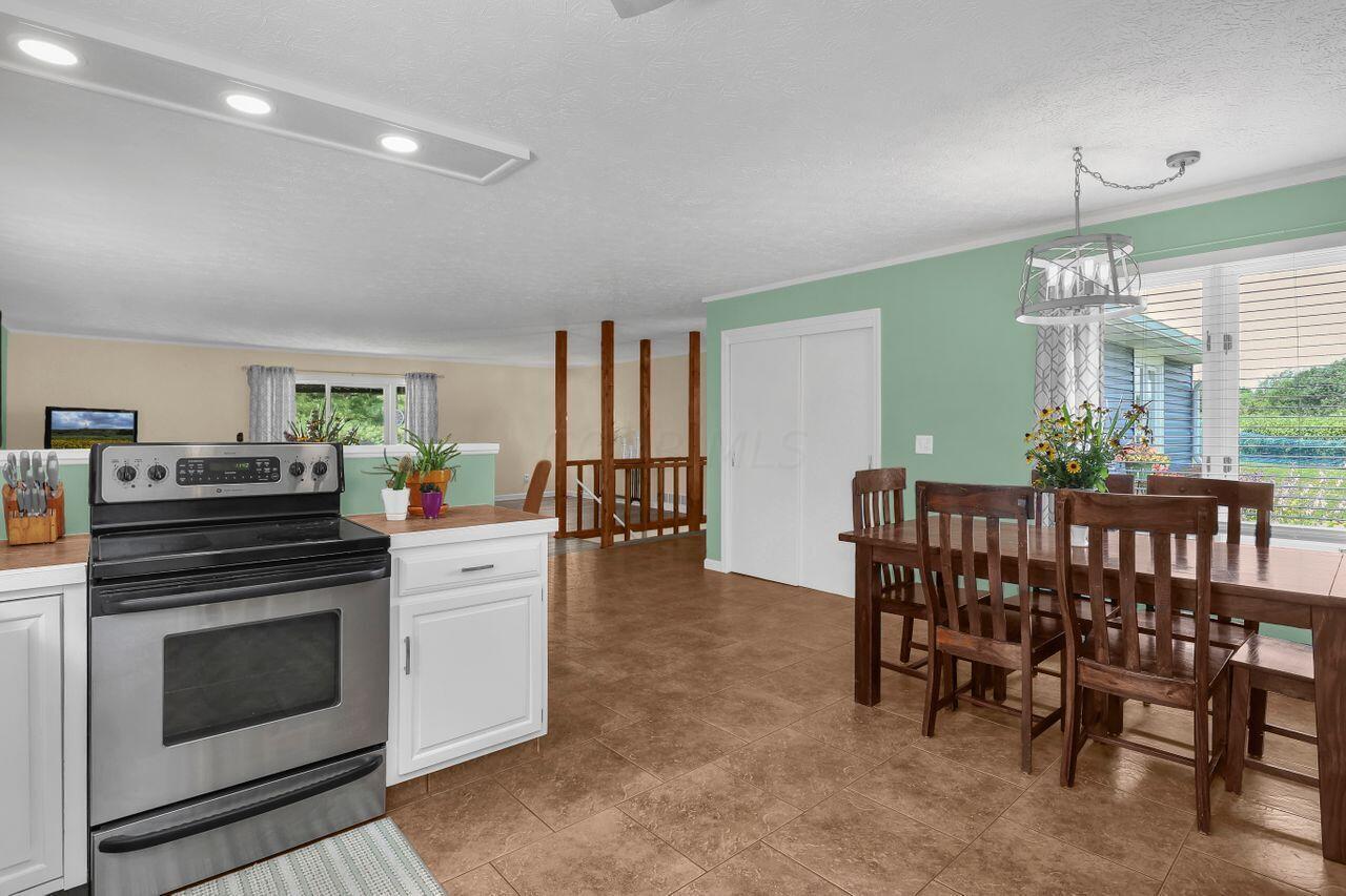 1060 S Watkins Road Property Photo 11