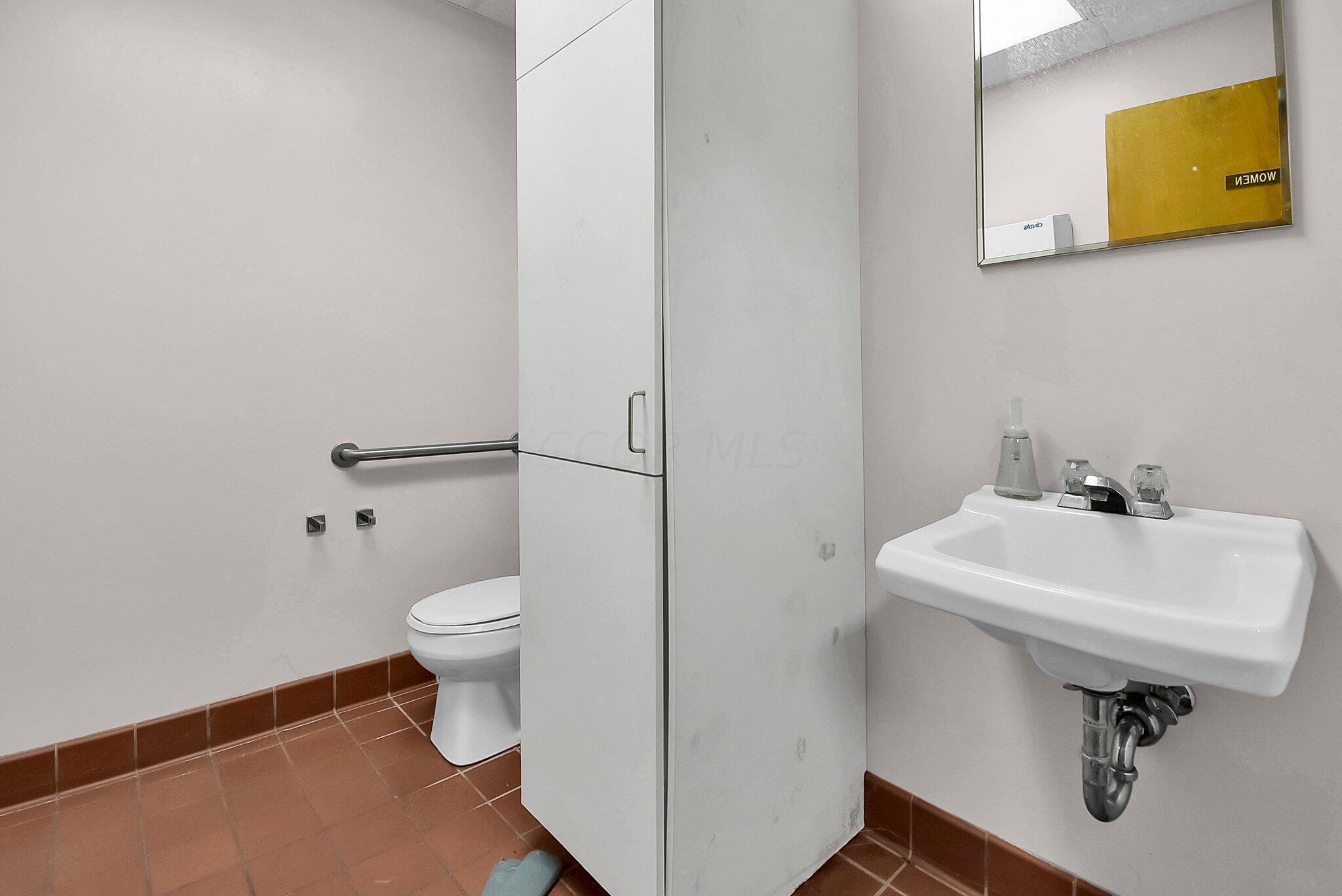 636 S Center Street Property Photo 6