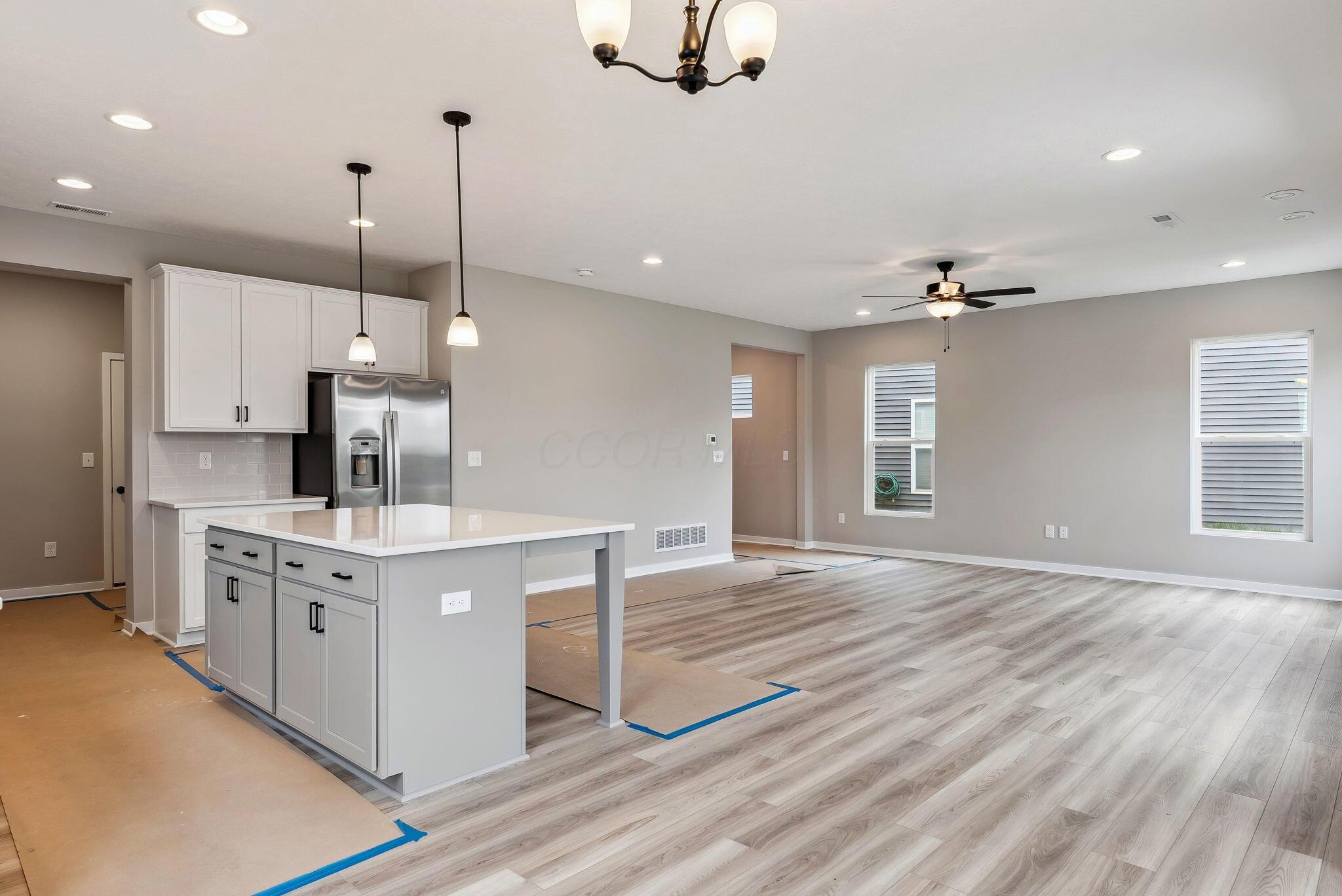 1424 Aerotrain Court S Property Photo 10