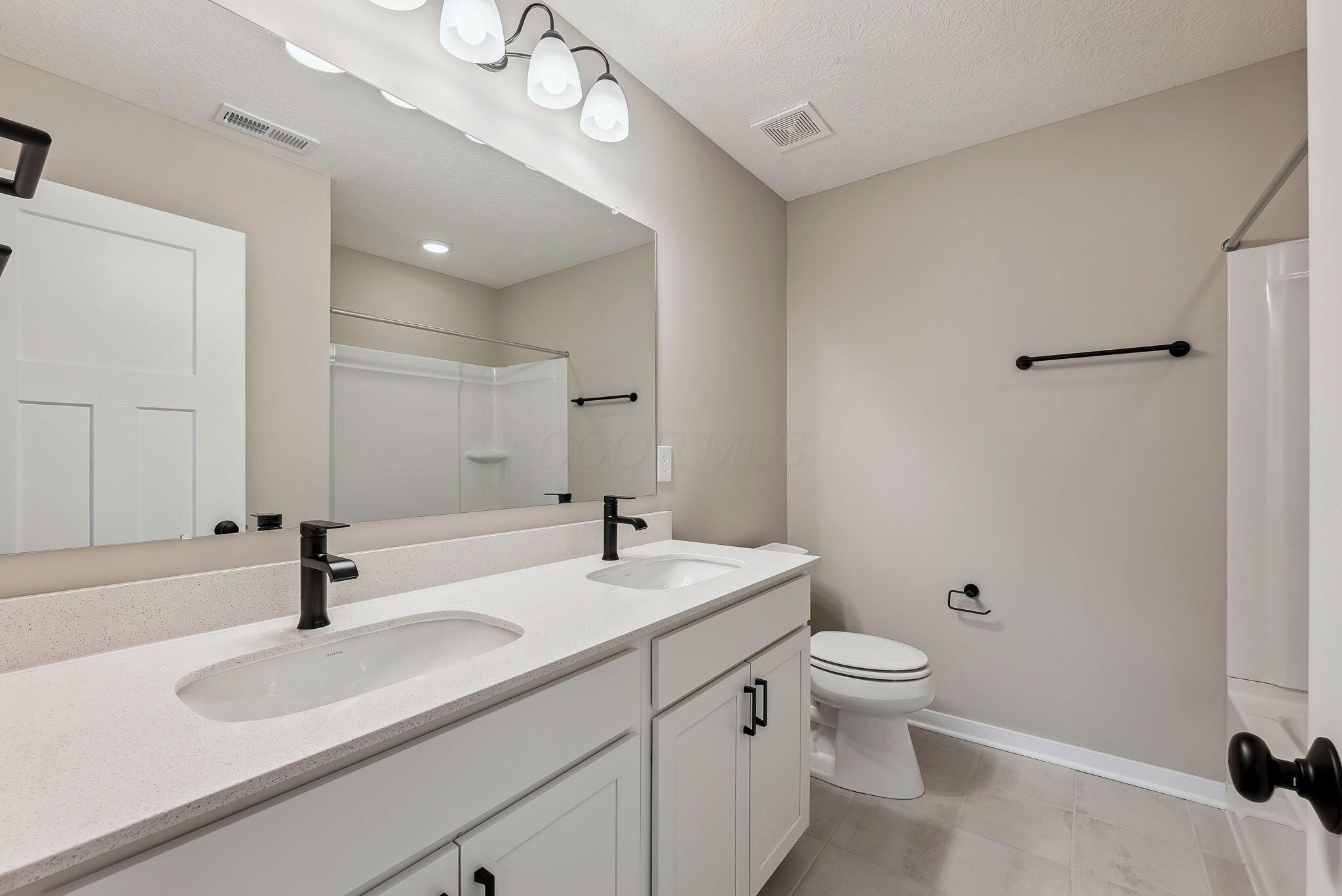 1424 Aerotrain Court S Property Photo 19