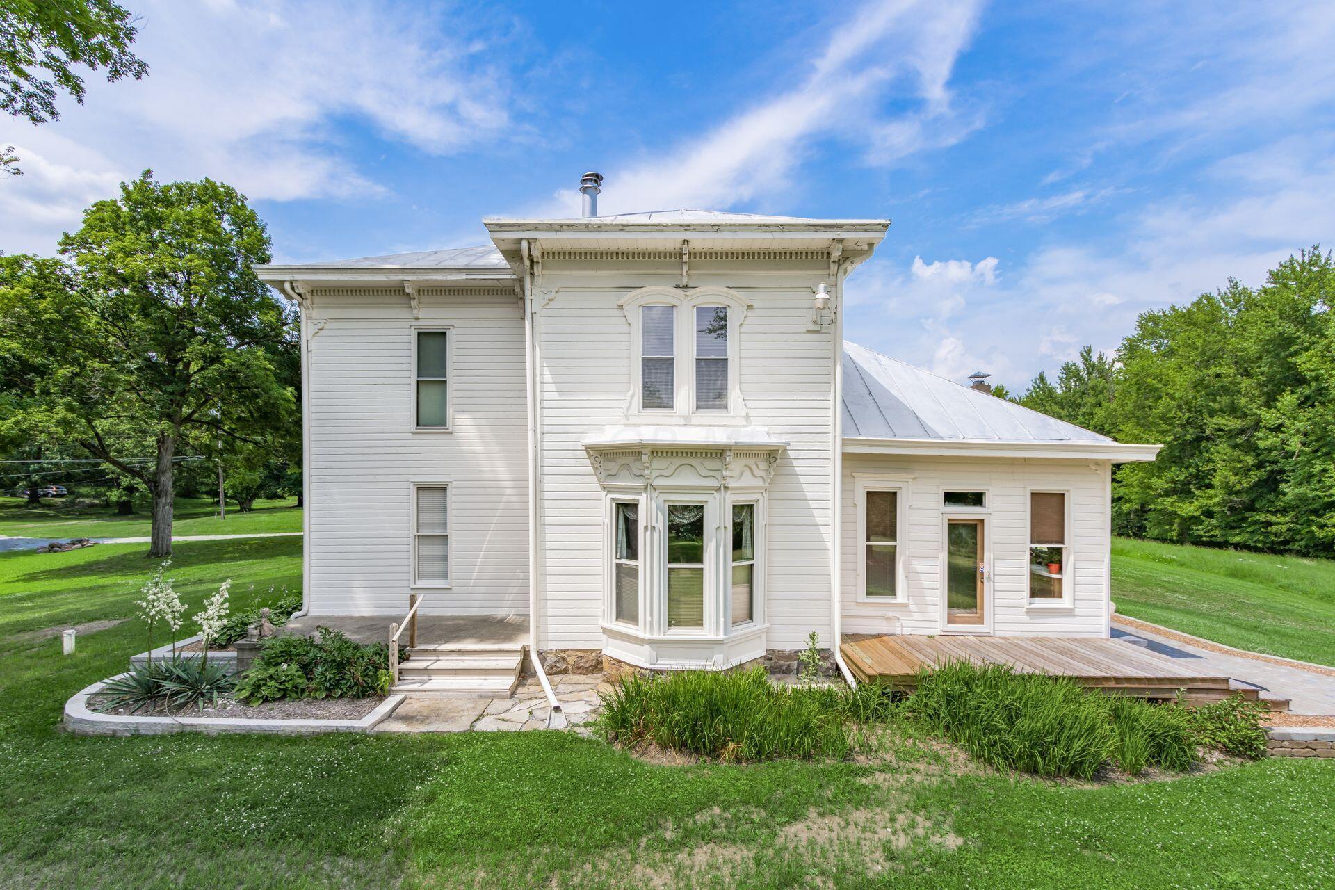 11862 Woodhaven Road Property Photo 1