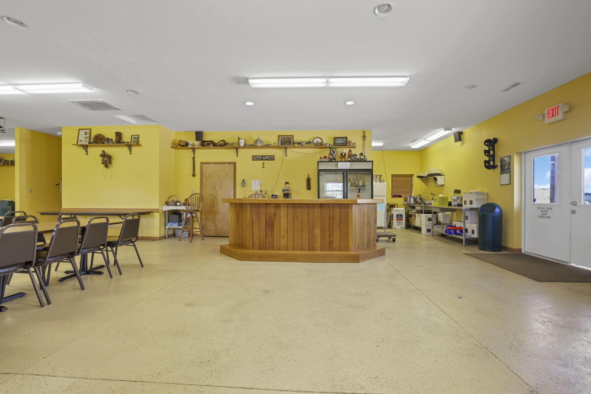 1900 Winchester Southern Road, Unit B Property Photo 11