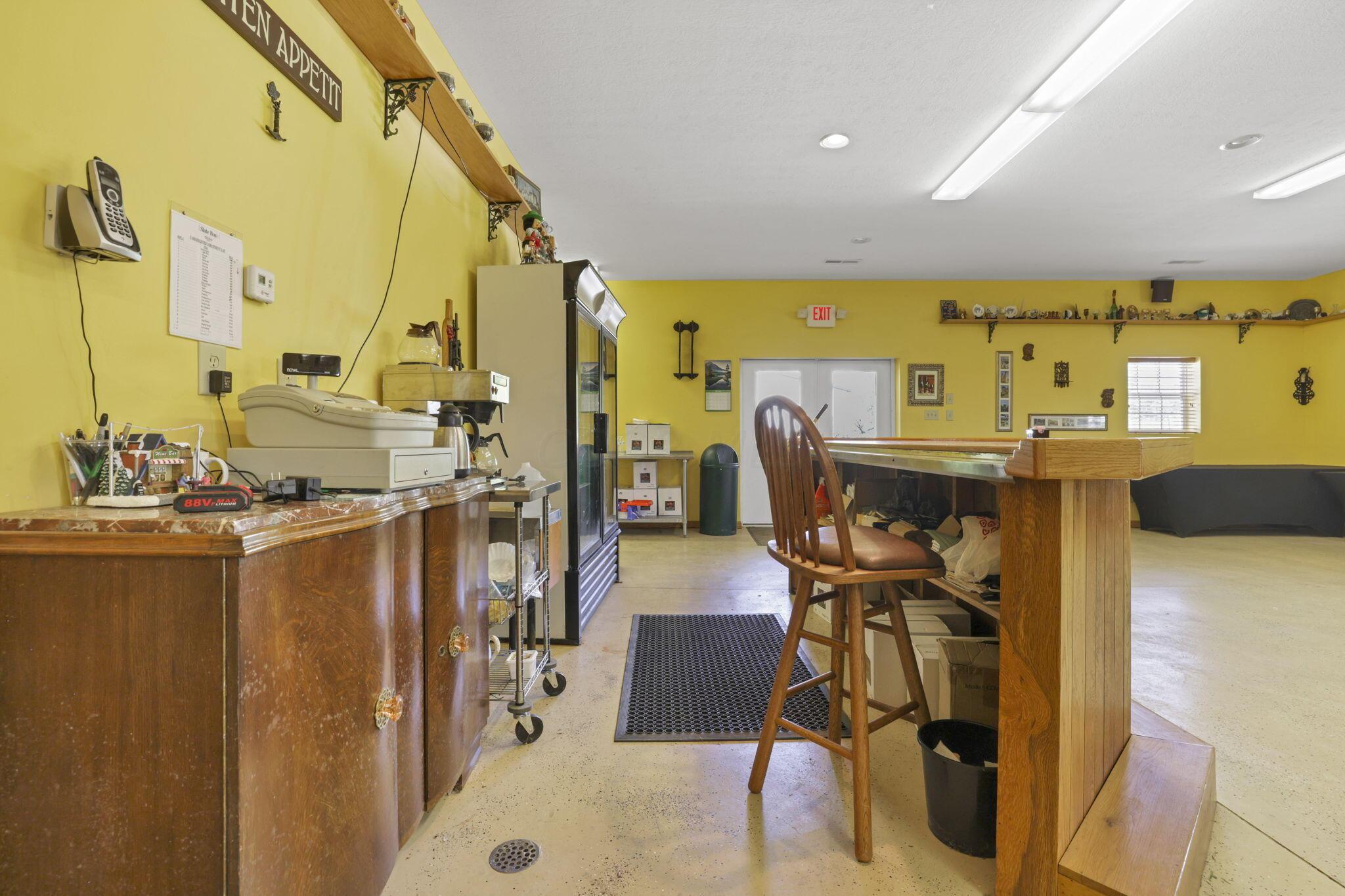 1900 Winchester Southern Road, Unit B Property Photo 13
