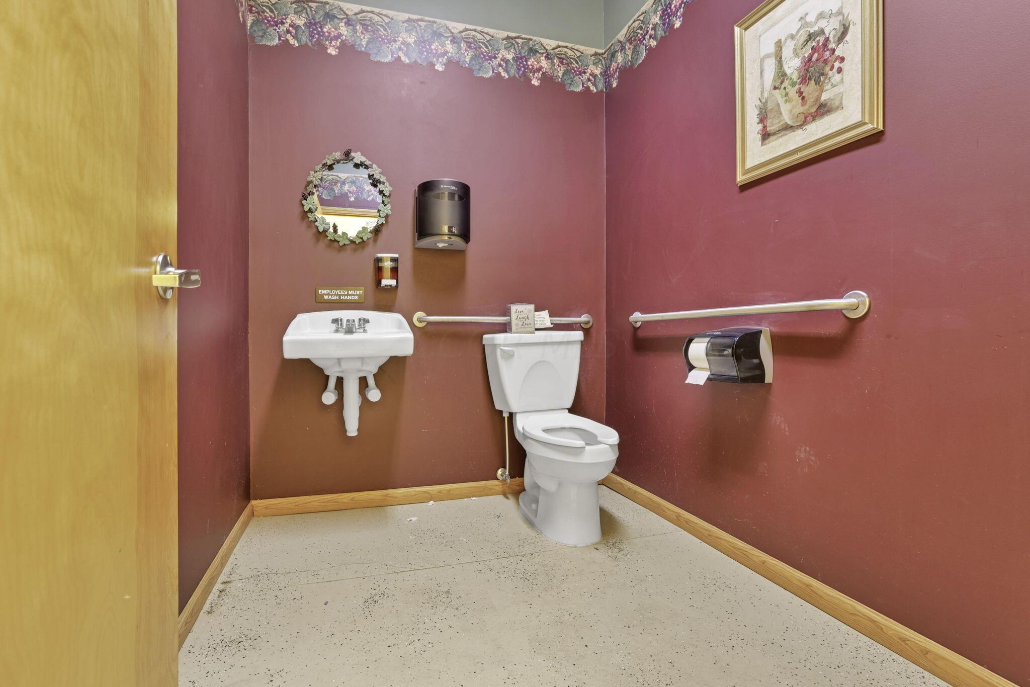 1900 Winchester Southern Road, Unit B Property Photo 20