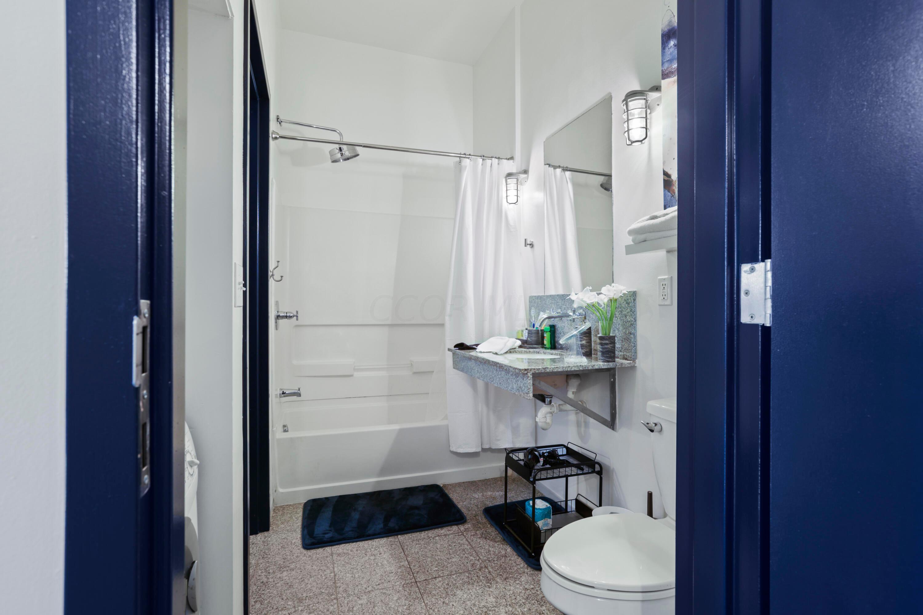 60 E Spring Street, 105 Property Photo 11