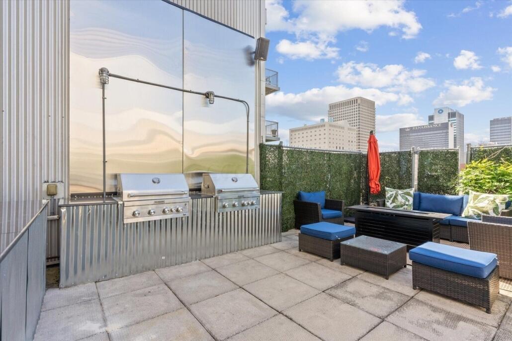 60 E Spring Street, 105 Property Photo 14