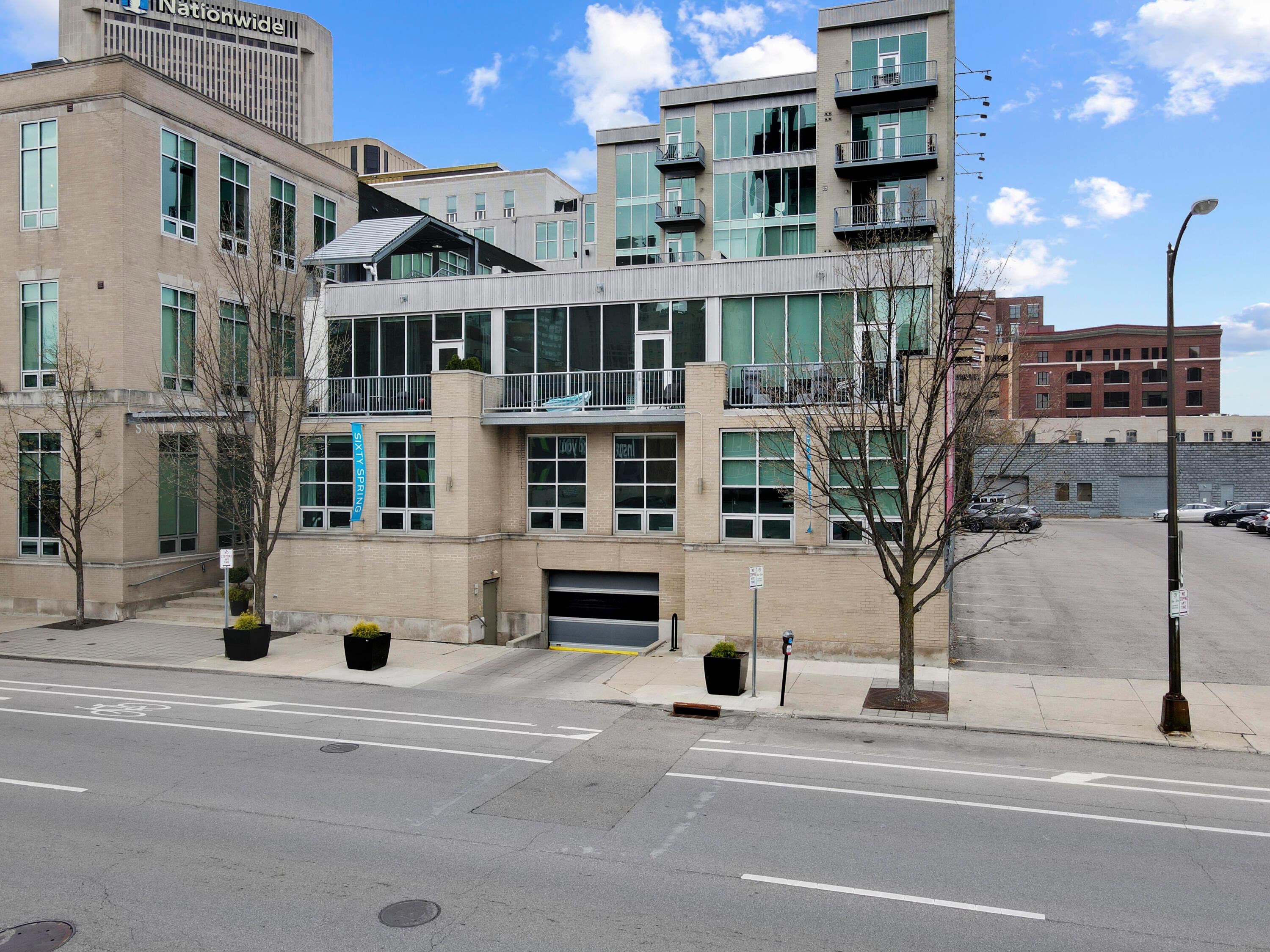 60 E Spring Street, 105 Property Photo 17