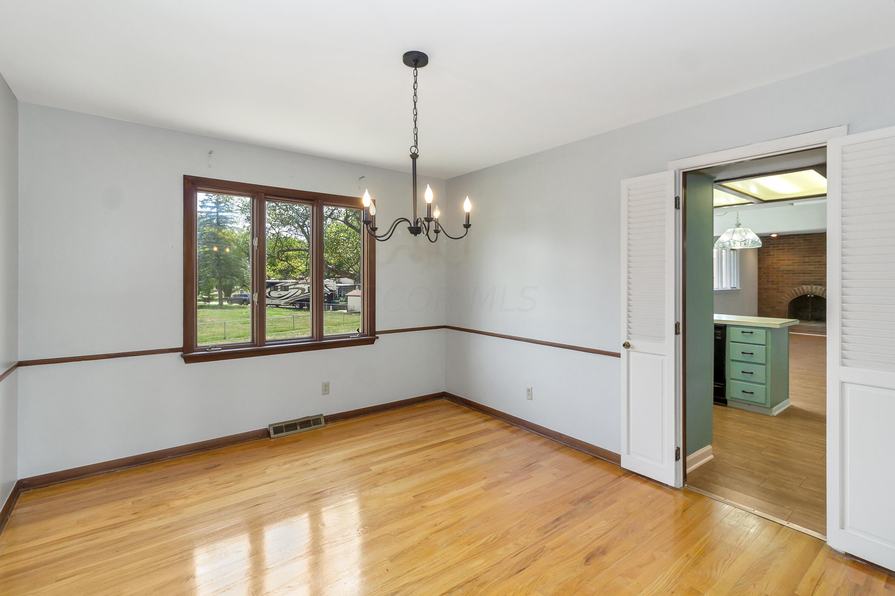 6109 Cherry Hill Drive Property Photo 5