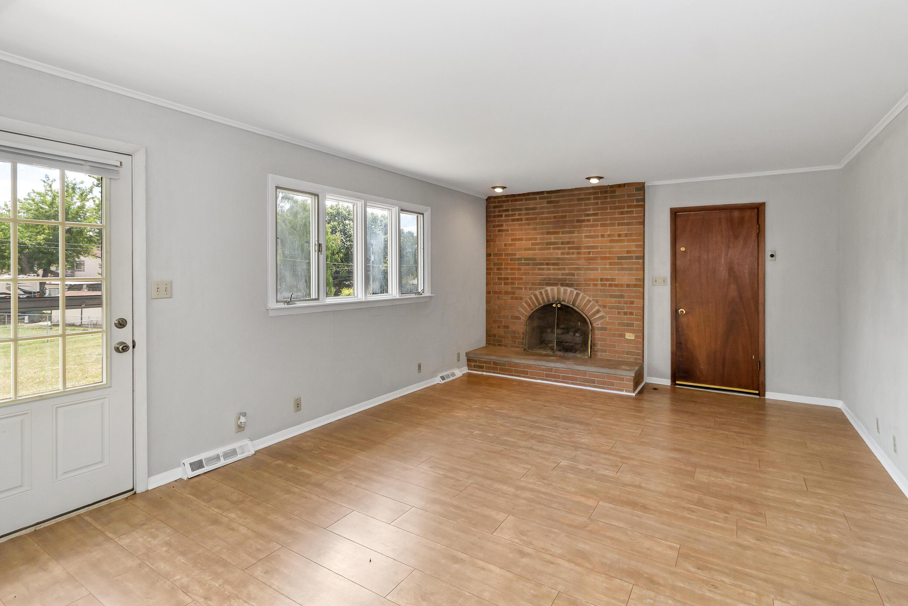 6109 Cherry Hill Drive Property Photo 11