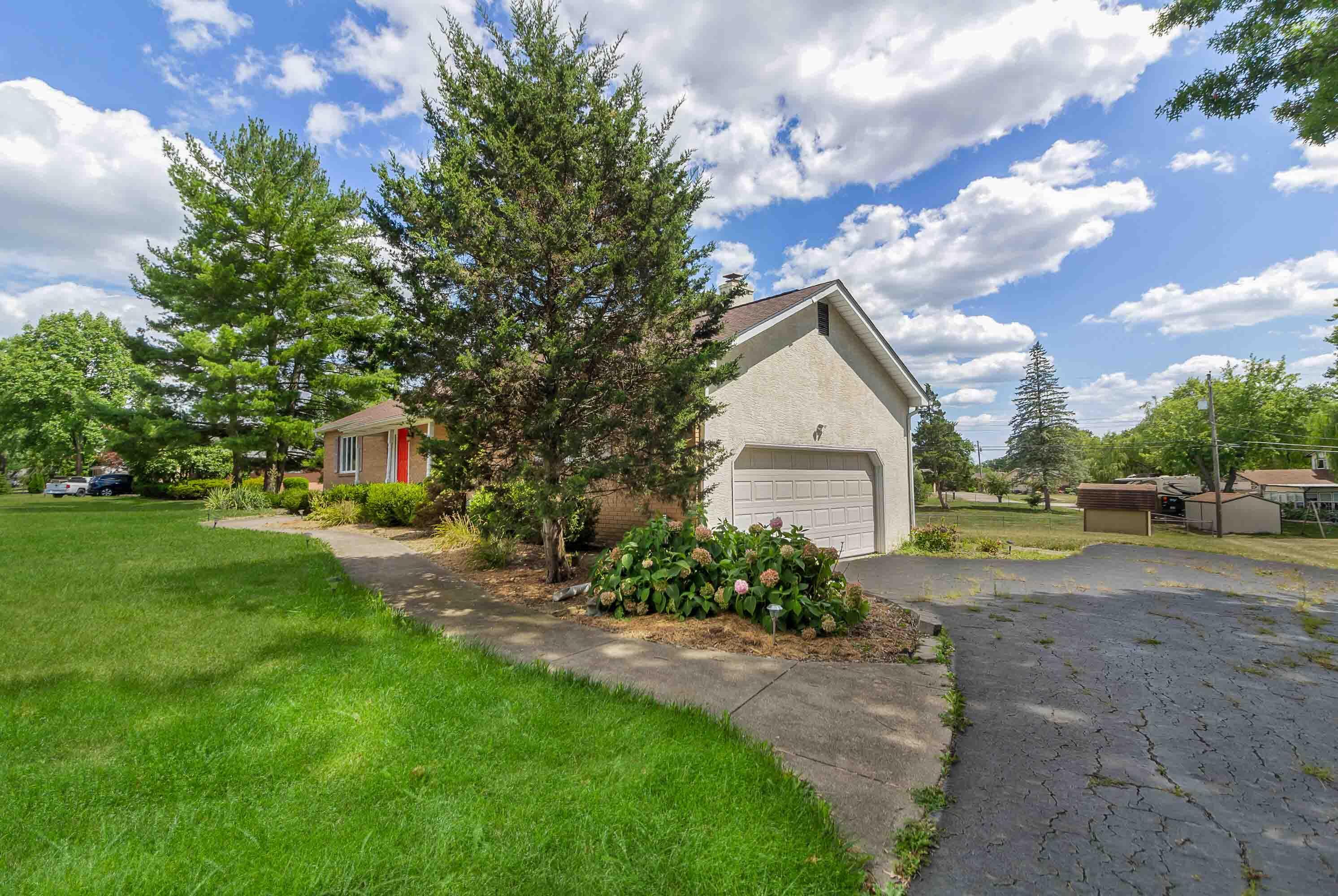 6109 Cherry Hill Drive Property Photo 36