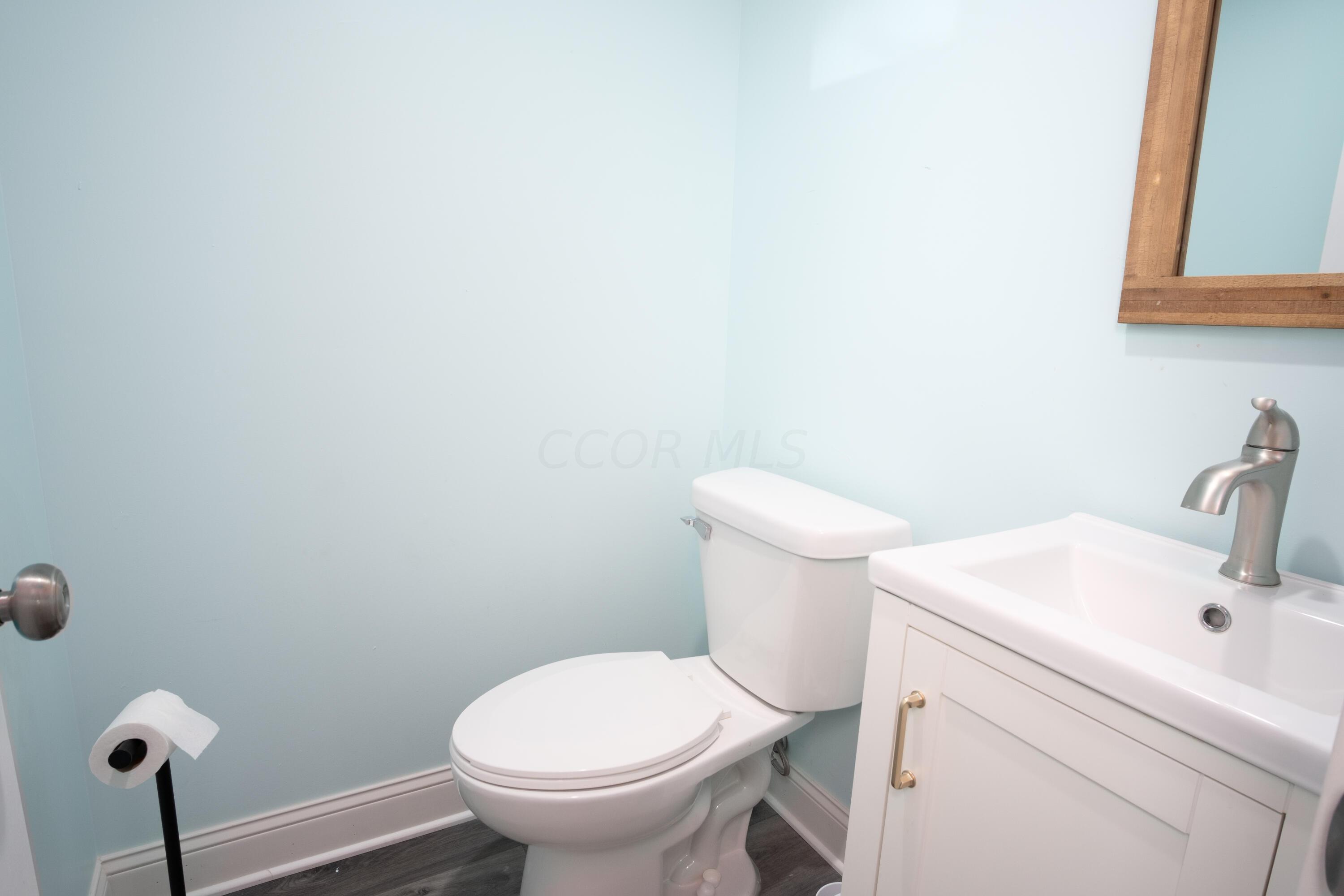 578 E Tulane Road Property Photo 11