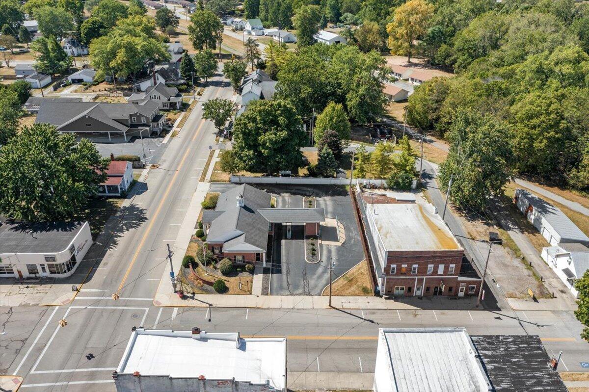 8 W Maple Street Property Photo 54